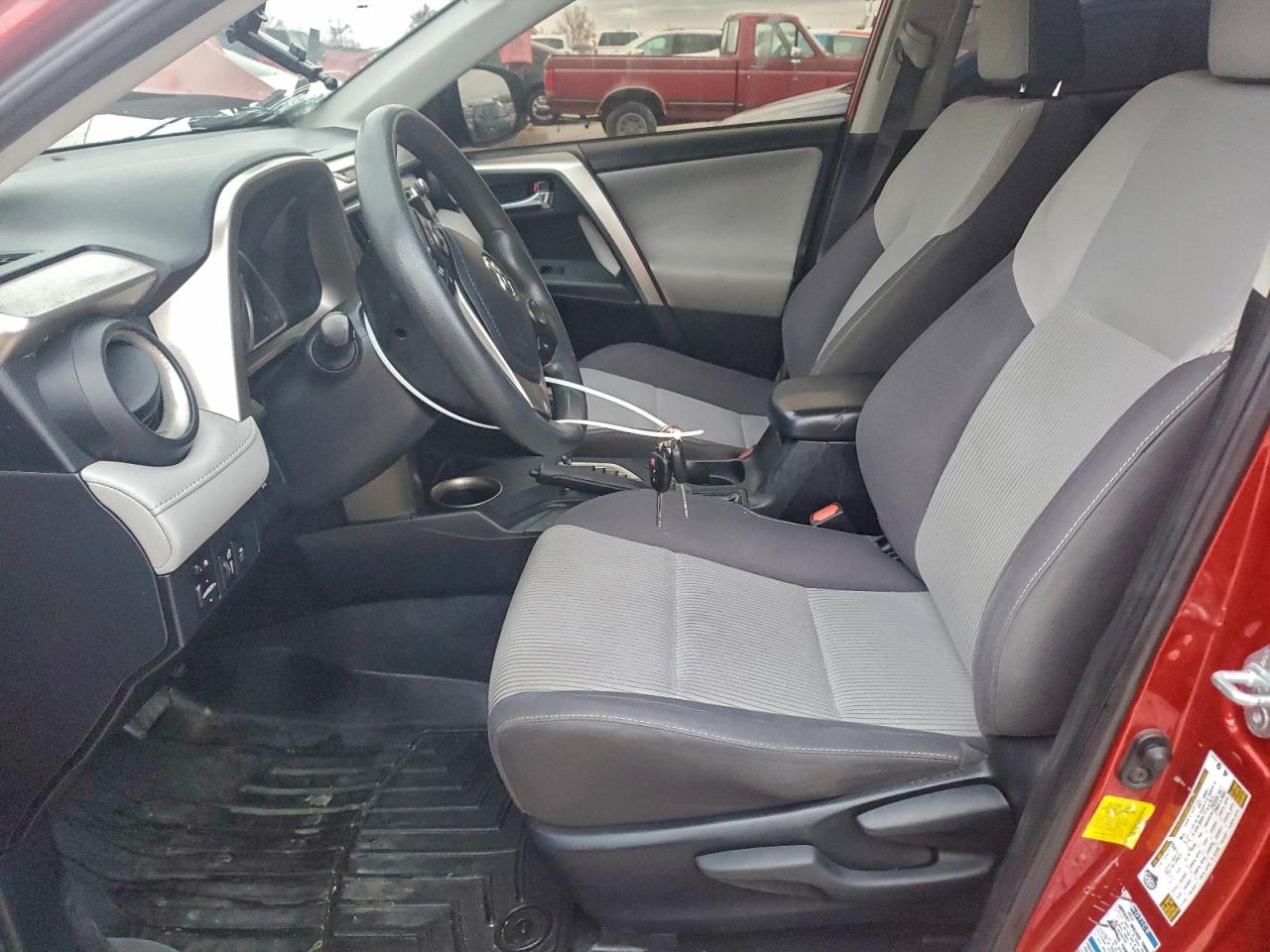2015 Toyota Rav4 Xle Красный vin: JTMRFREV2FJ050559