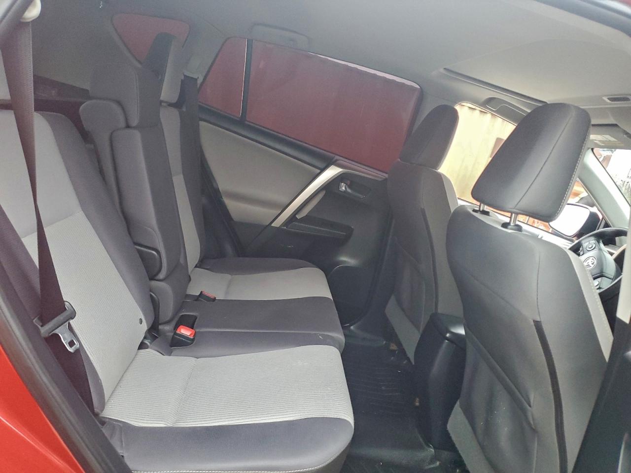 2015 Toyota Rav4 Xle Красный vin: JTMRFREV2FJ050559