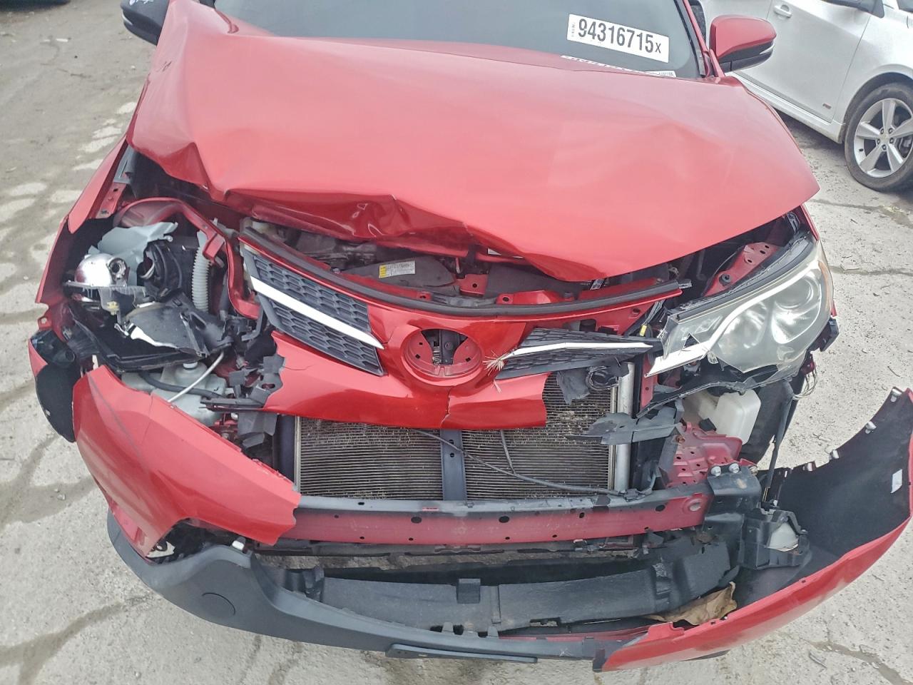 2015 Toyota Rav4 Xle Красный vin: JTMRFREV2FJ050559