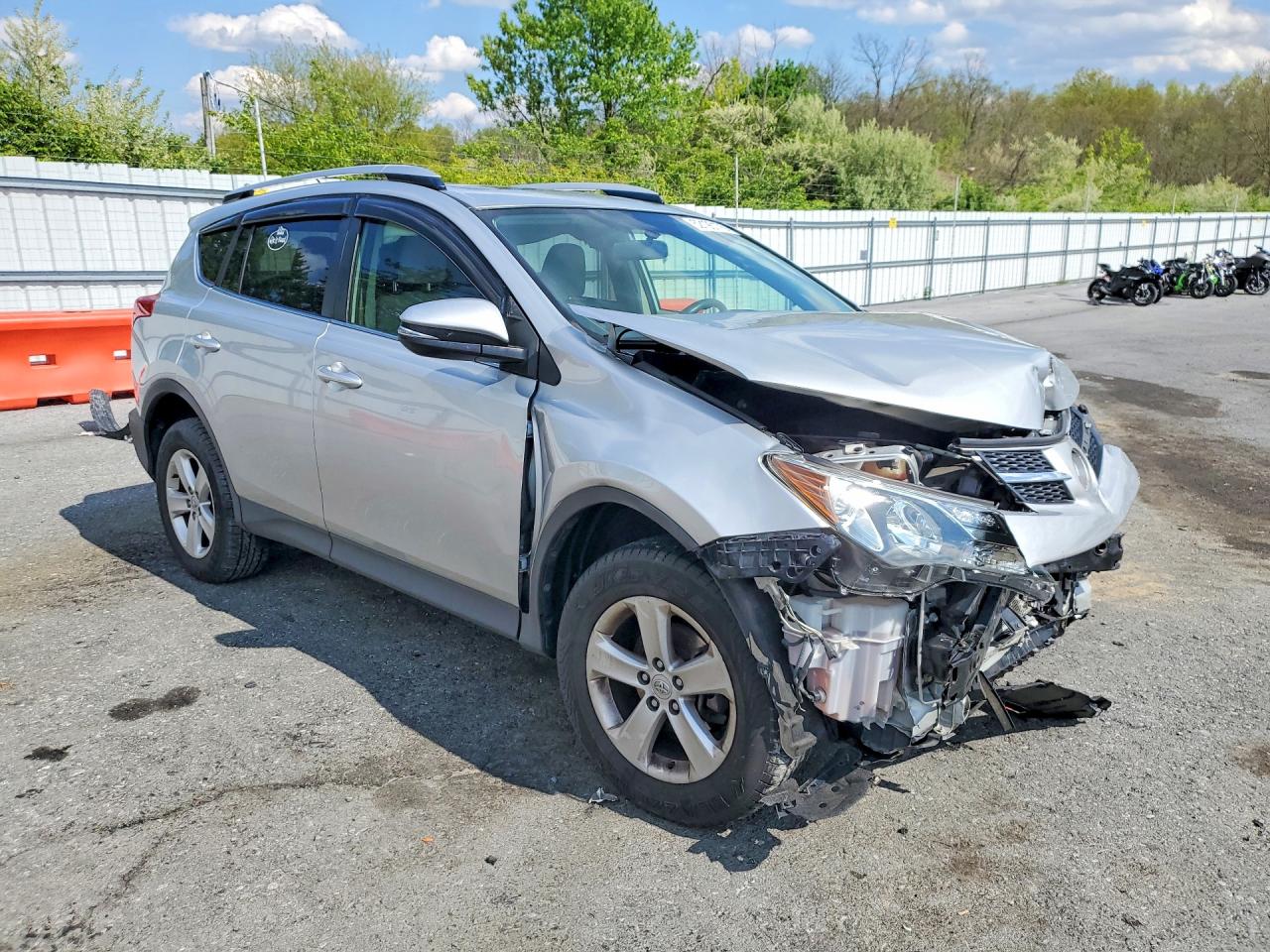 2013 Toyota Rav4 Xle Silver vin: JTMRFREV3D5000498