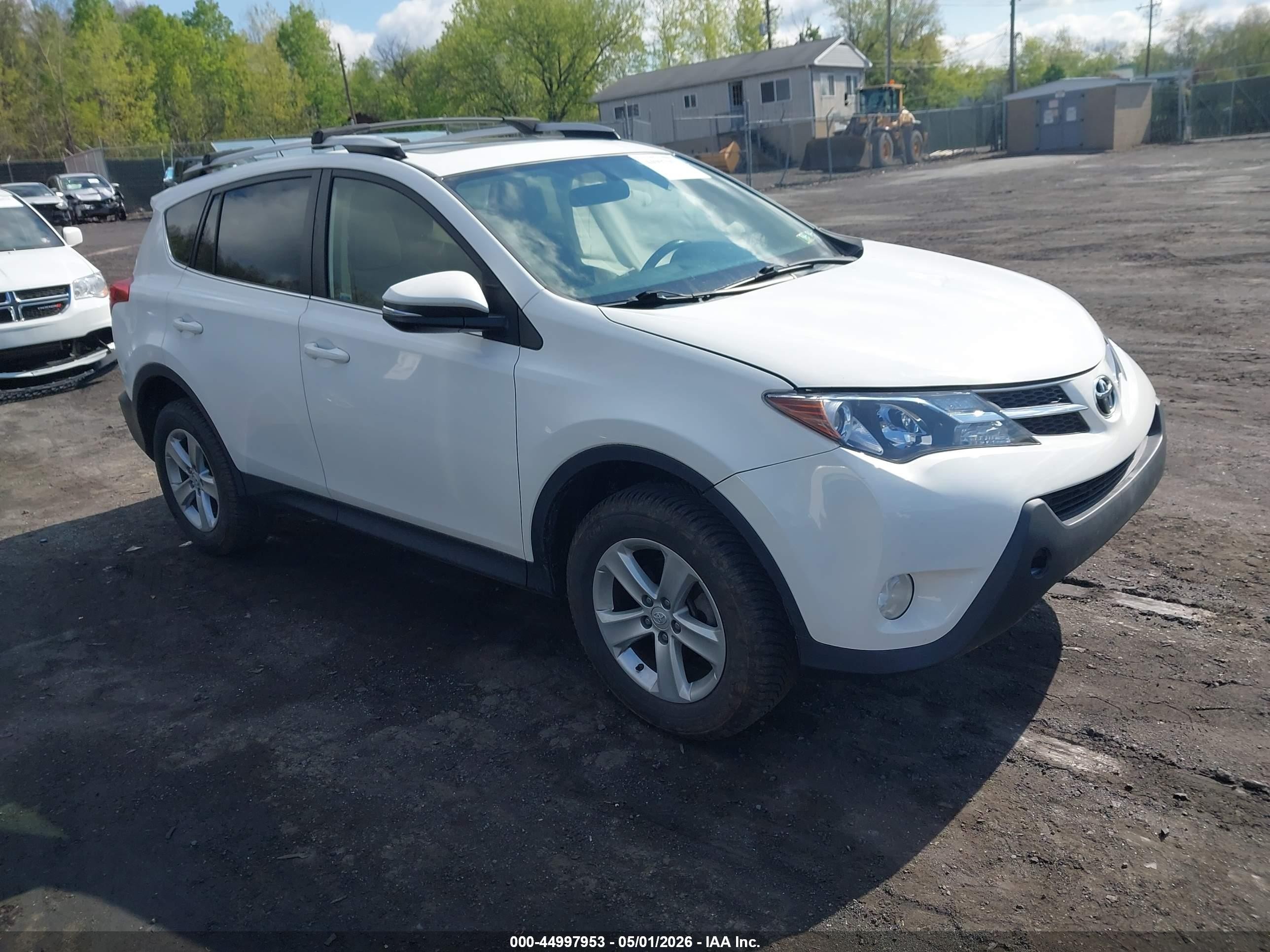 2013 Toyota Rav4 Xle White vin: JTMRFREV3DD012043
