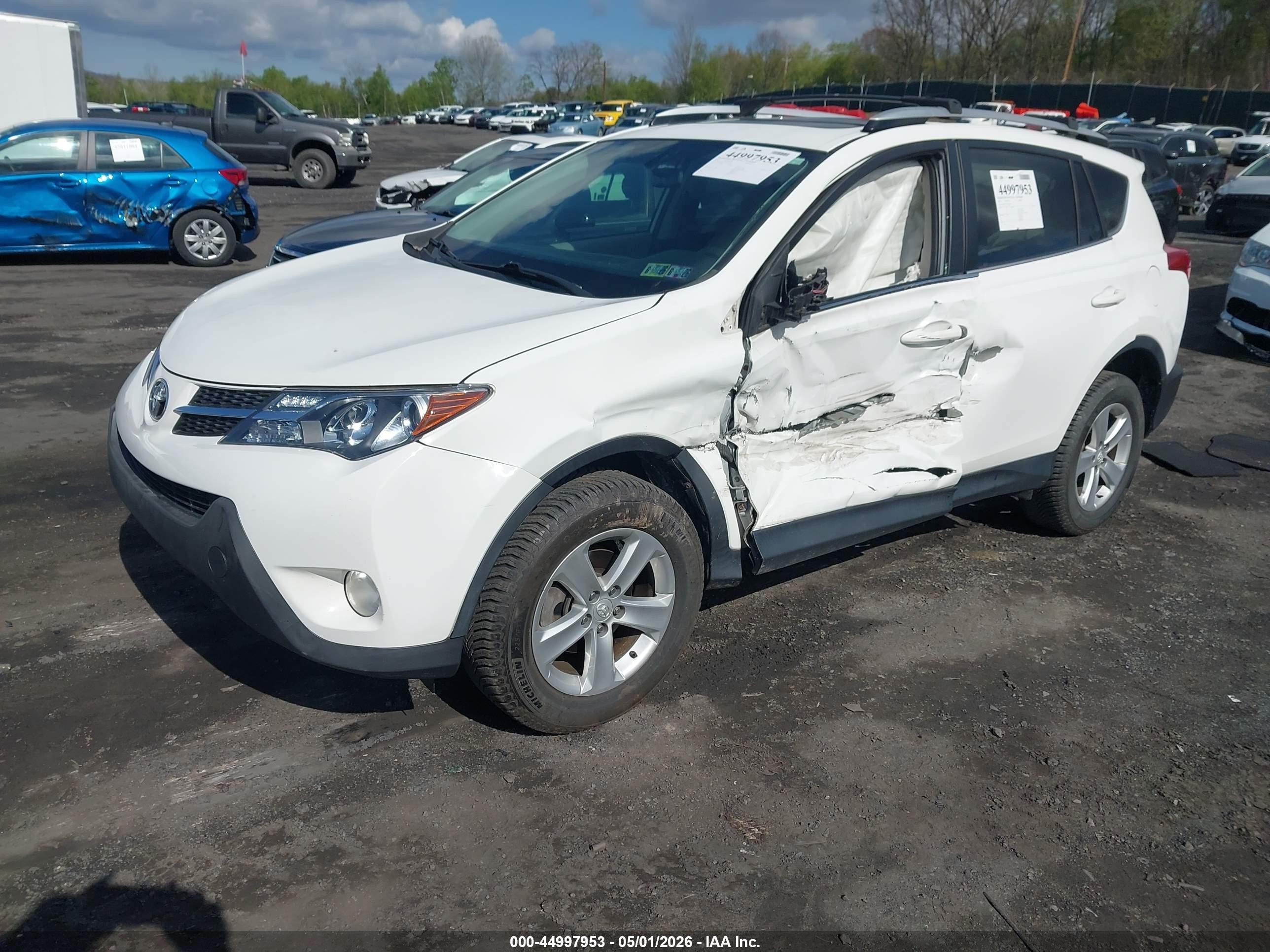 2013 Toyota Rav4 Xle White vin: JTMRFREV3DD012043
