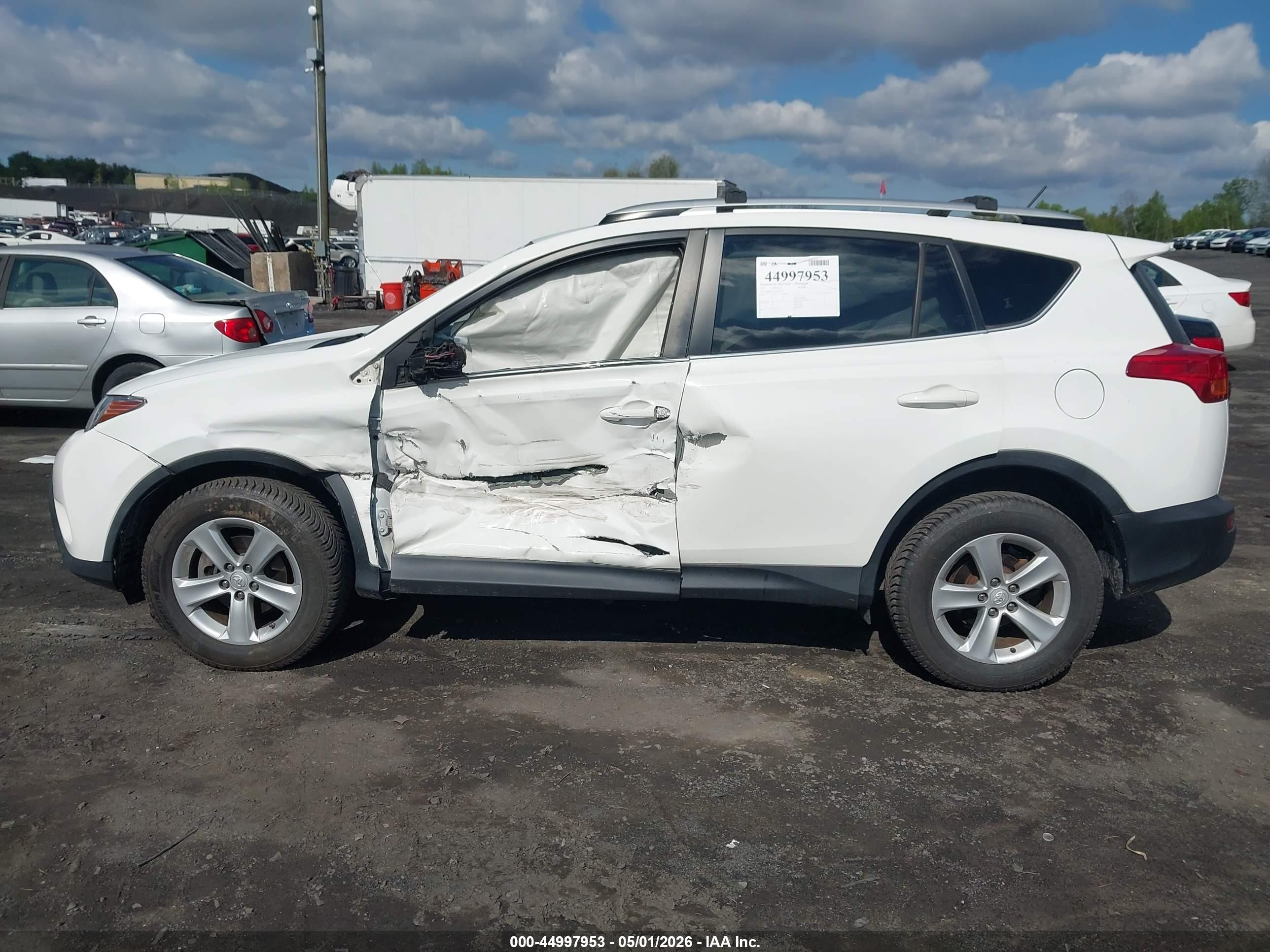 2013 Toyota Rav4 Xle White vin: JTMRFREV3DD012043
