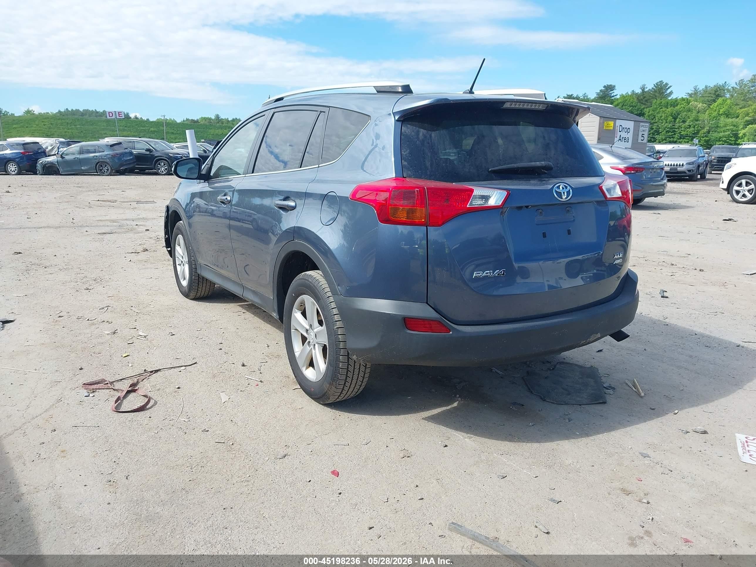 2013 Toyota Rav4 Xle Blue vin: JTMRFREV3DD032518