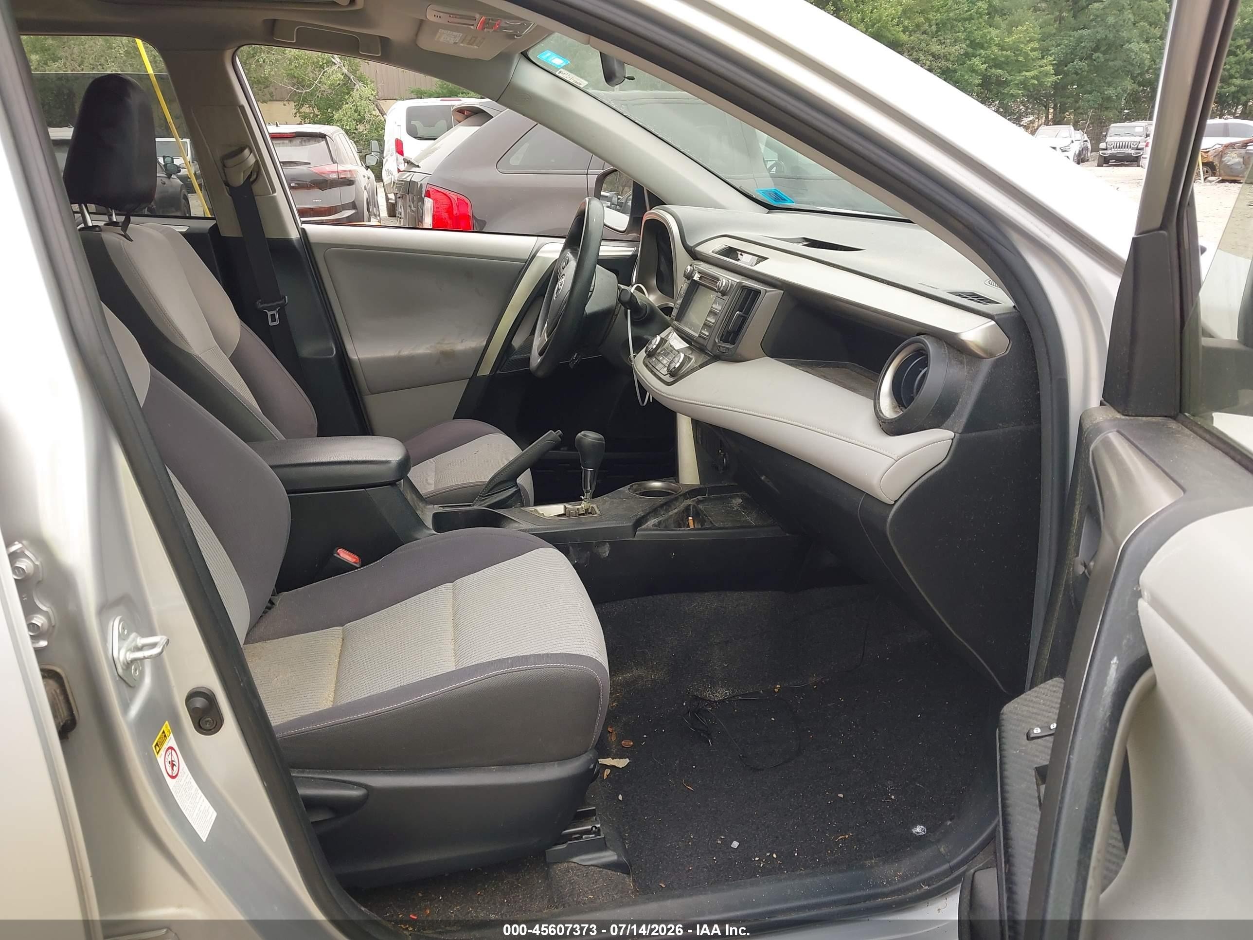 2013 Toyota Rav4 Xle Silver vin: JTMRFREV3DD040571