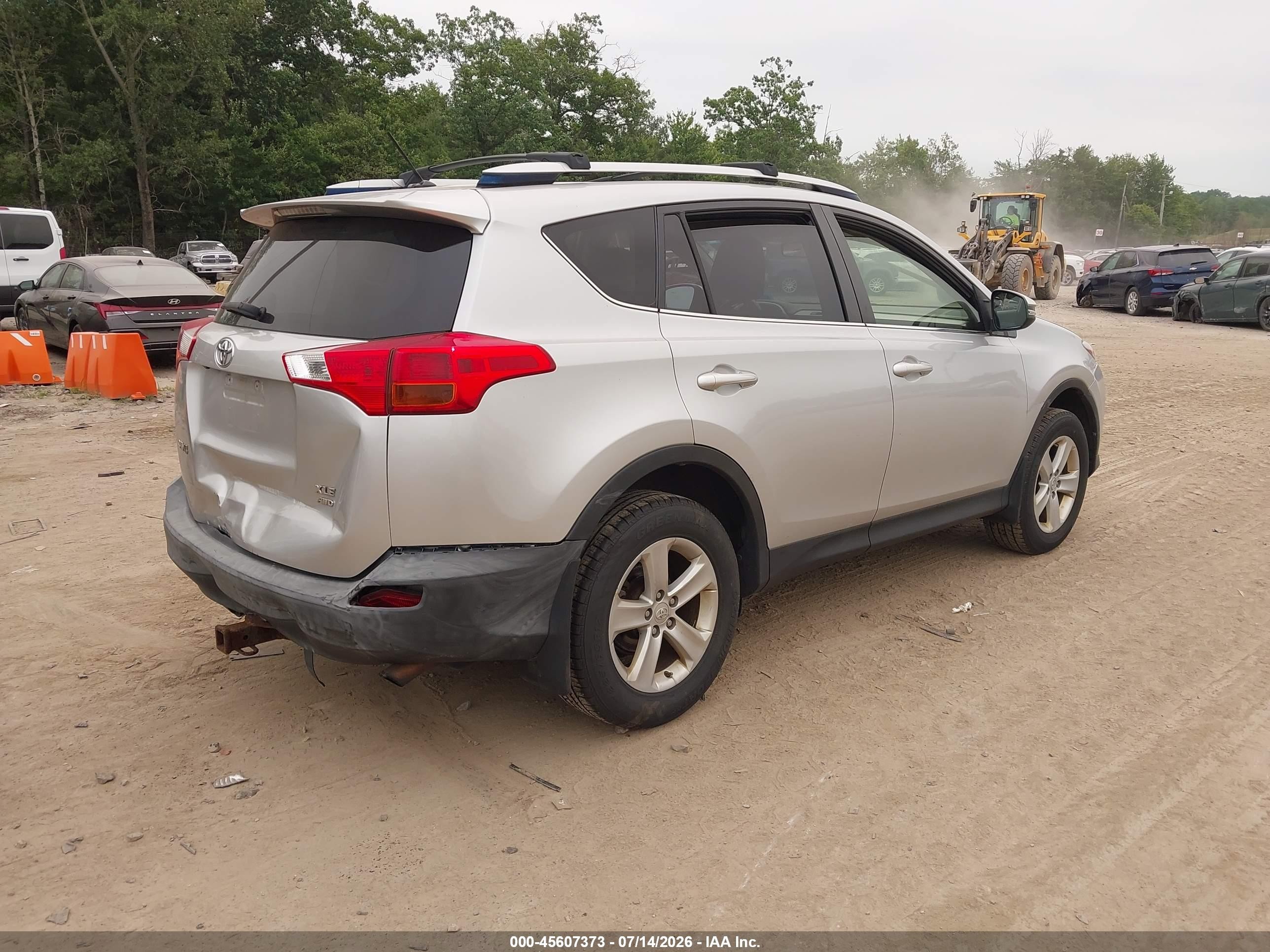 2013 Toyota Rav4 Xle Silver vin: JTMRFREV3DD040571
