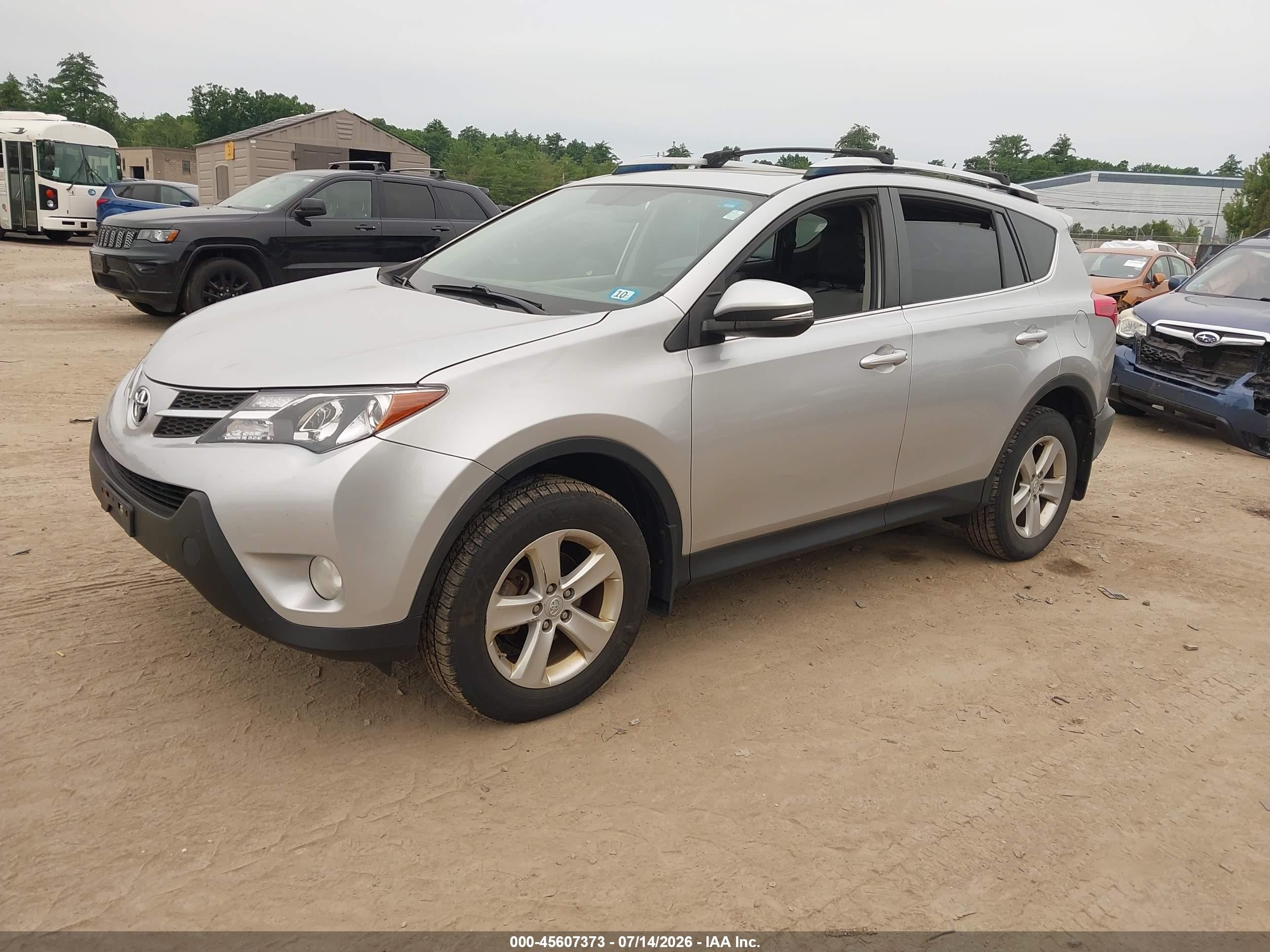 2013 Toyota Rav4 Xle Silver vin: JTMRFREV3DD040571