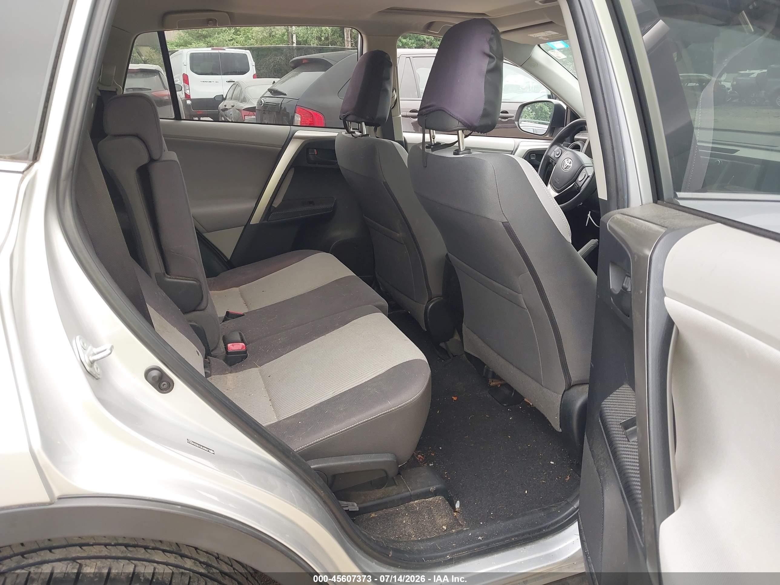 2013 Toyota Rav4 Xle Silver vin: JTMRFREV3DD040571
