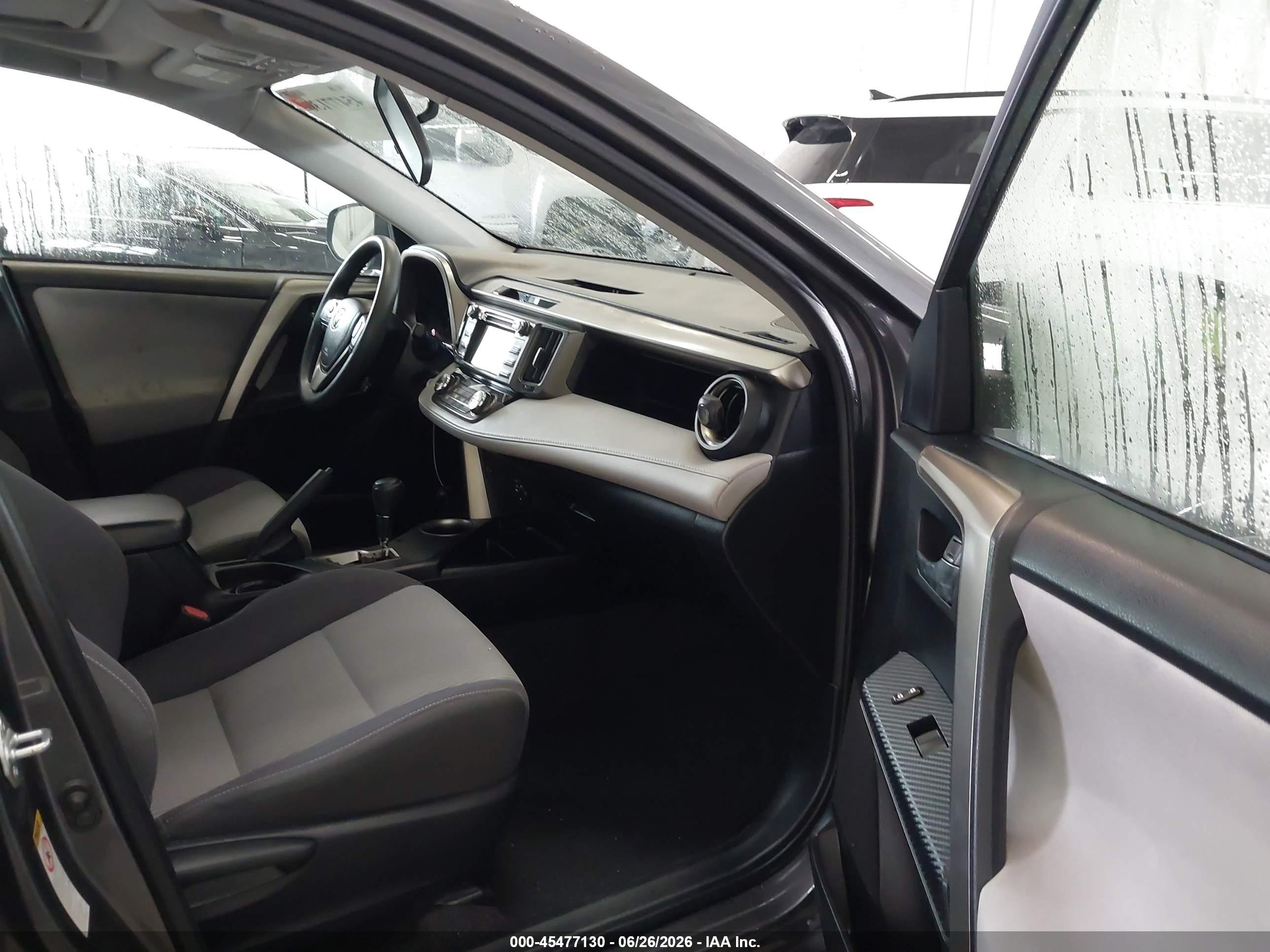 2014 Toyota Rav4 Xle Silver vin: JTMRFREV3ED070445