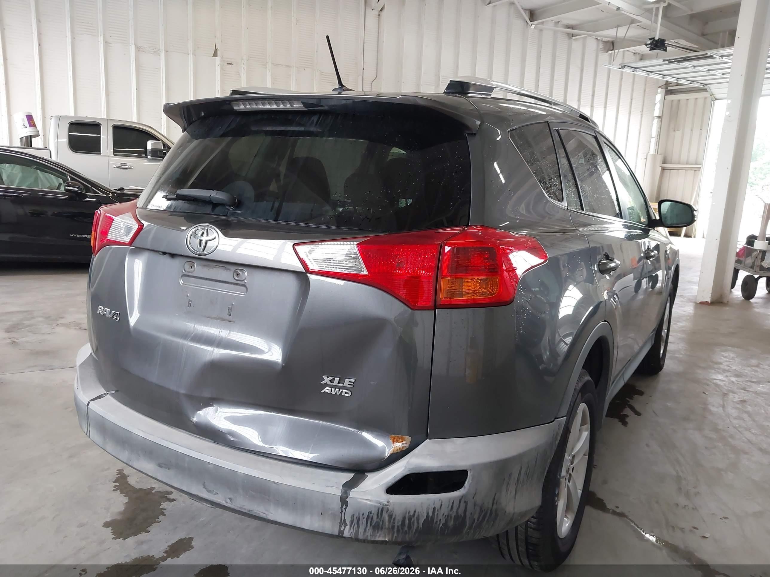 2014 Toyota Rav4 Xle Silver vin: JTMRFREV3ED070445