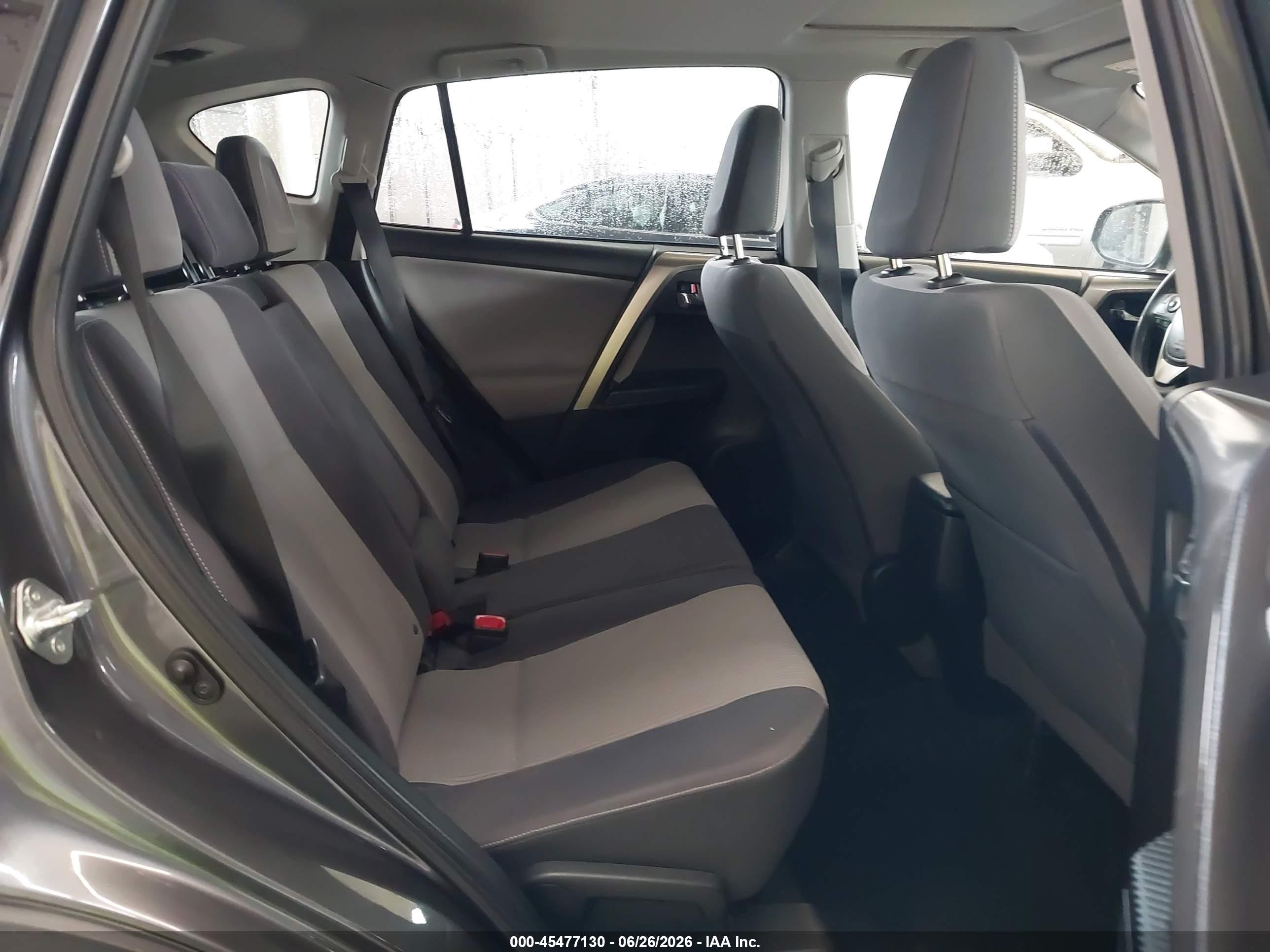 2014 Toyota Rav4 Xle Silver vin: JTMRFREV3ED070445