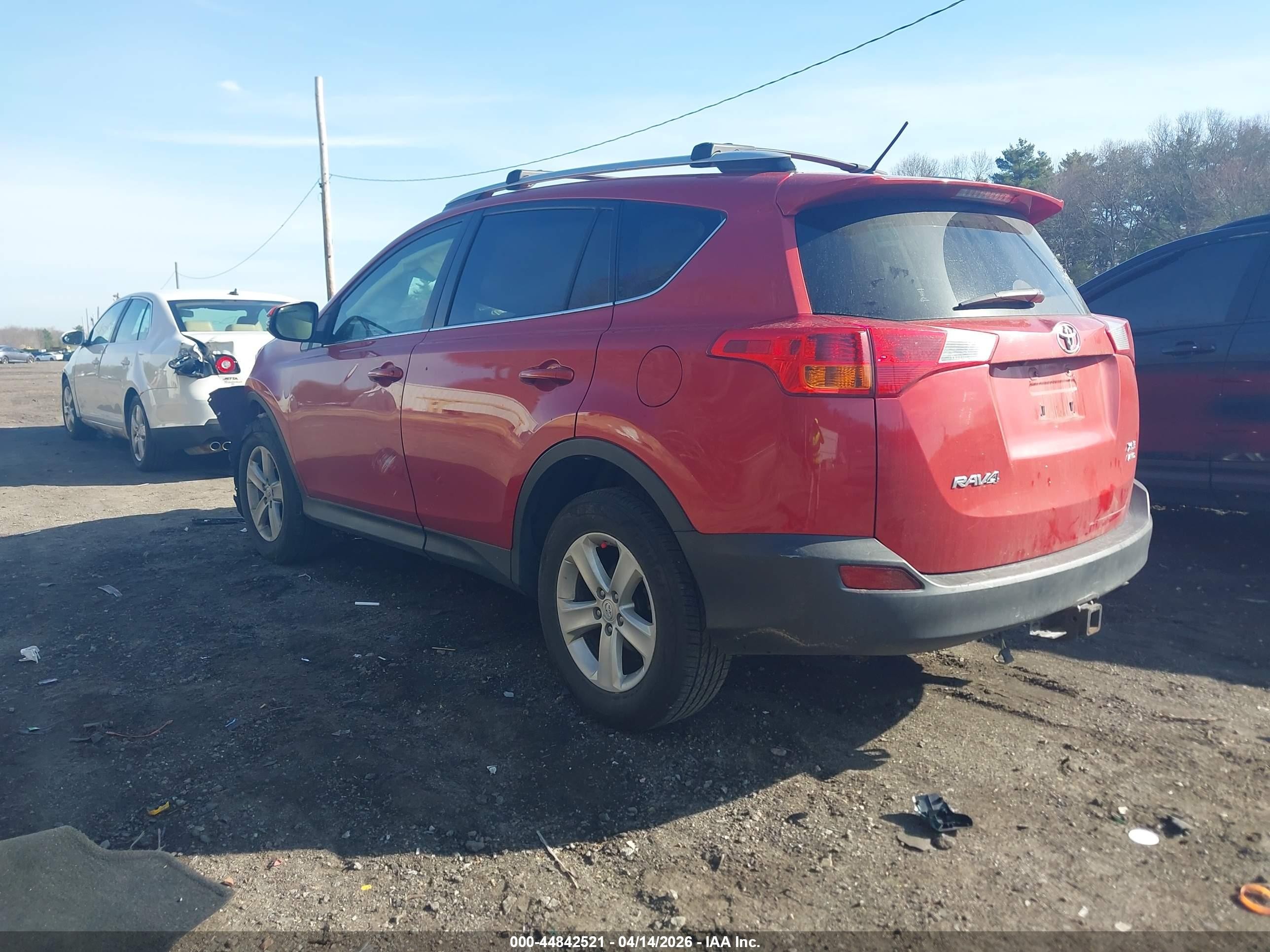 2014 Toyota Rav4 Xle Красный vin: JTMRFREV3ED094633