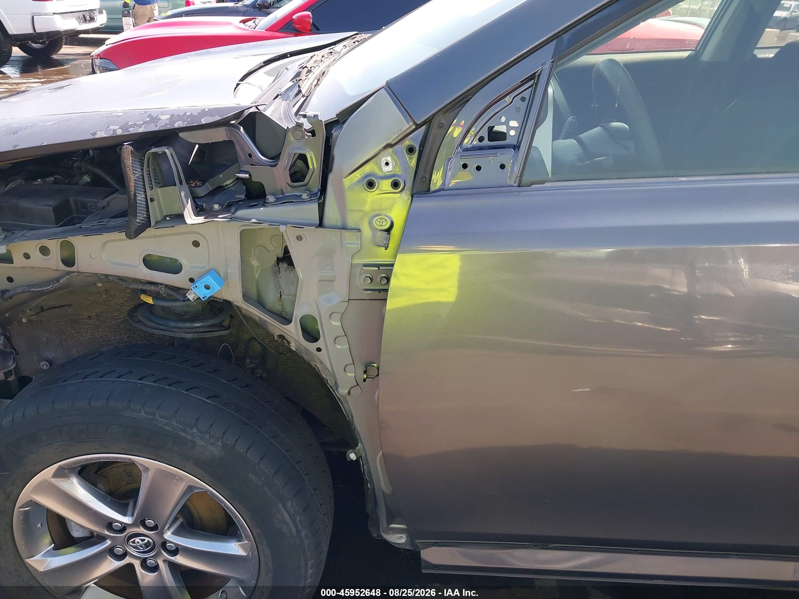 2015 Toyota Rav4 Xle Серый vin: JTMRFREV3FD122965