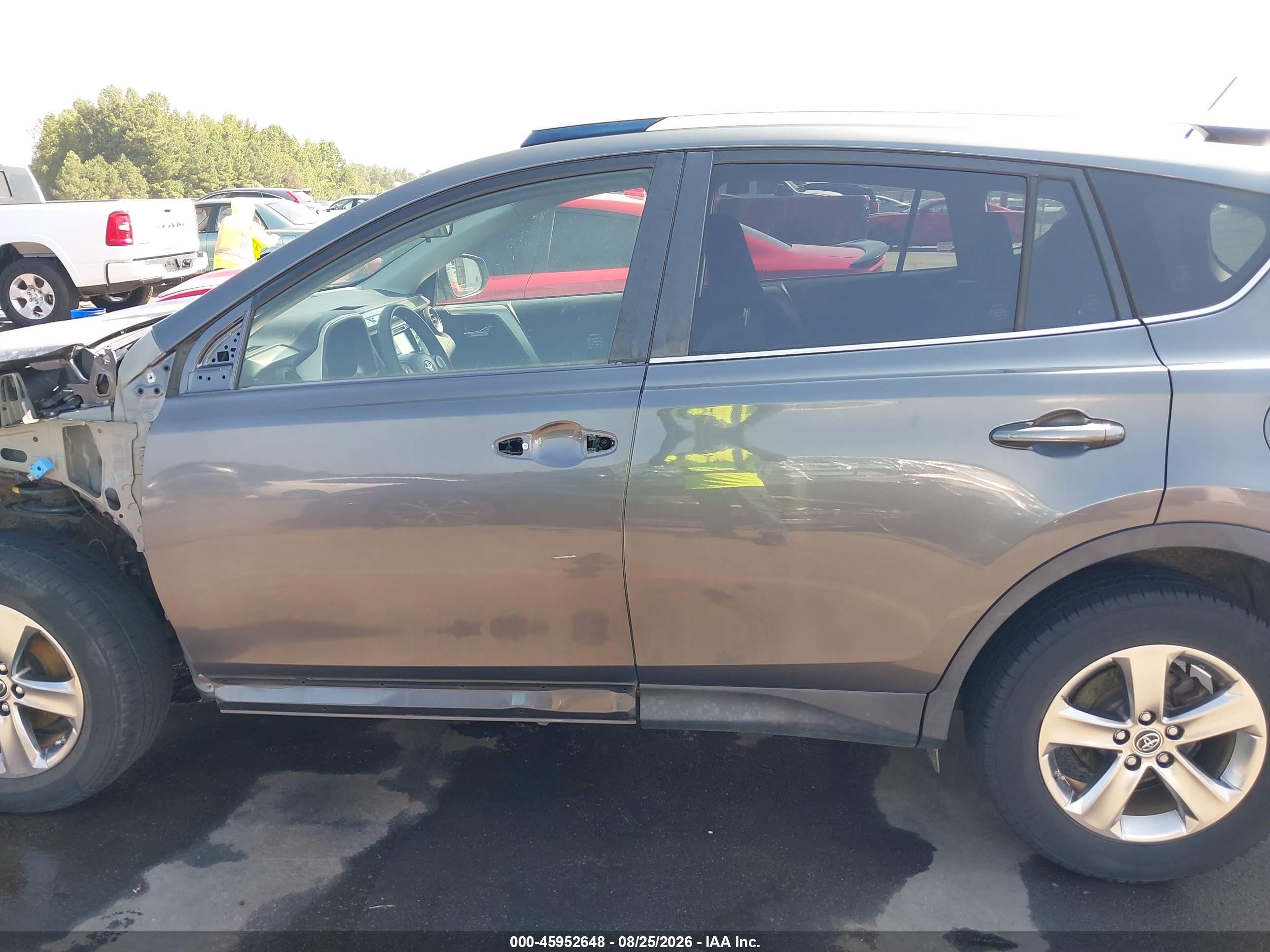 2015 Toyota Rav4 Xle Серый vin: JTMRFREV3FD122965