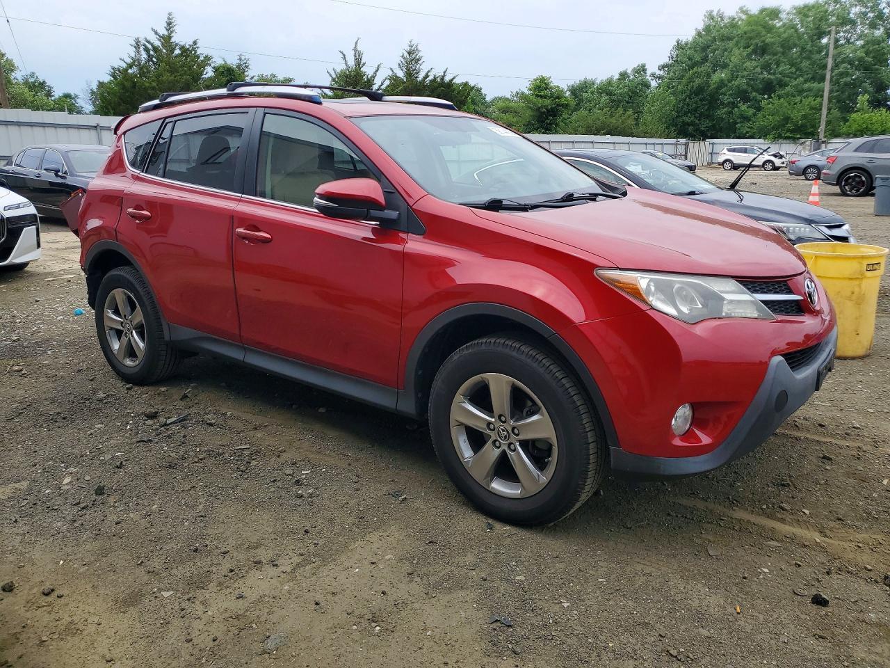 2015 Toyota Rav4 Xle Maroon vin: JTMRFREV3FD124716