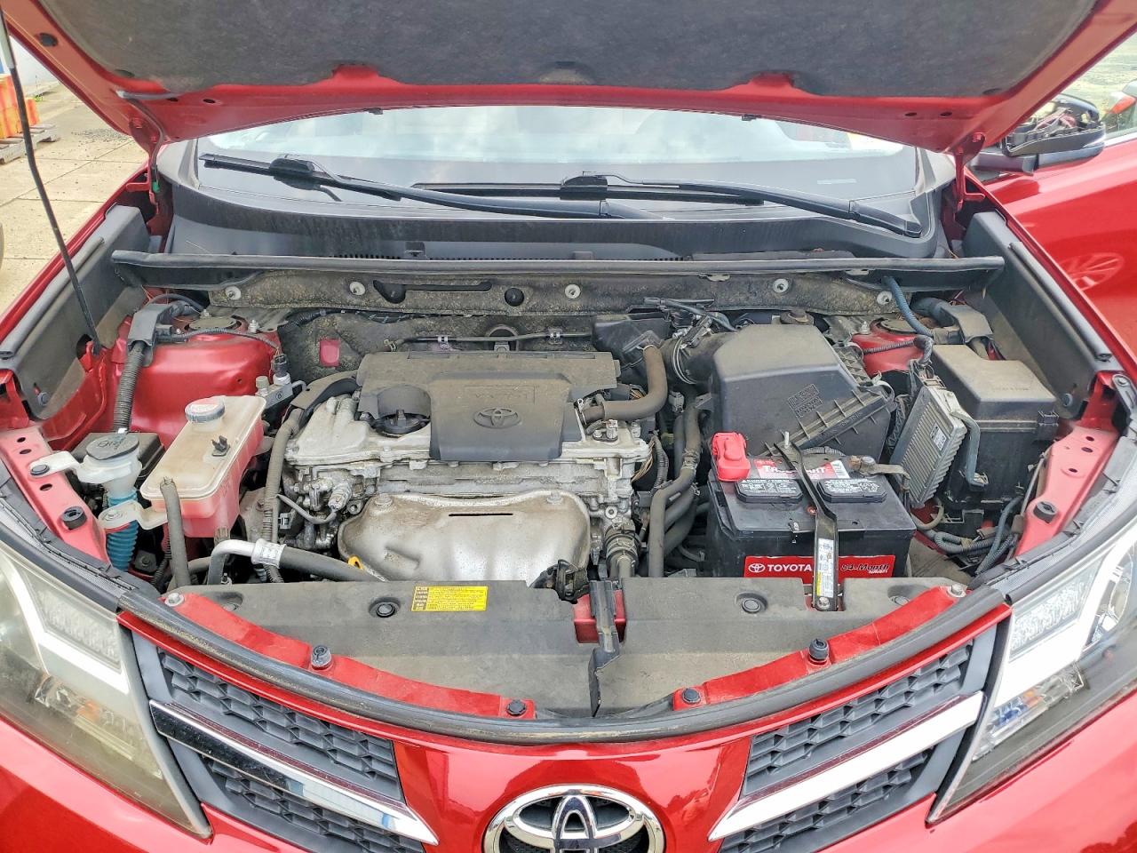 2015 Toyota Rav4 Xle Maroon vin: JTMRFREV3FD124716