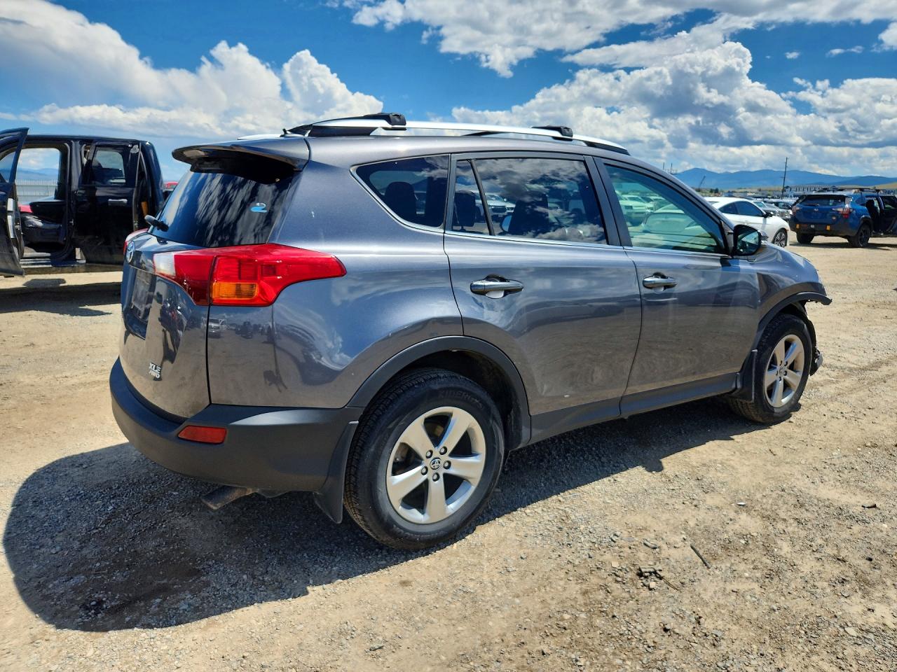 2015 Toyota Rav4 Xle Charcoal vin: JTMRFREV3FD126501