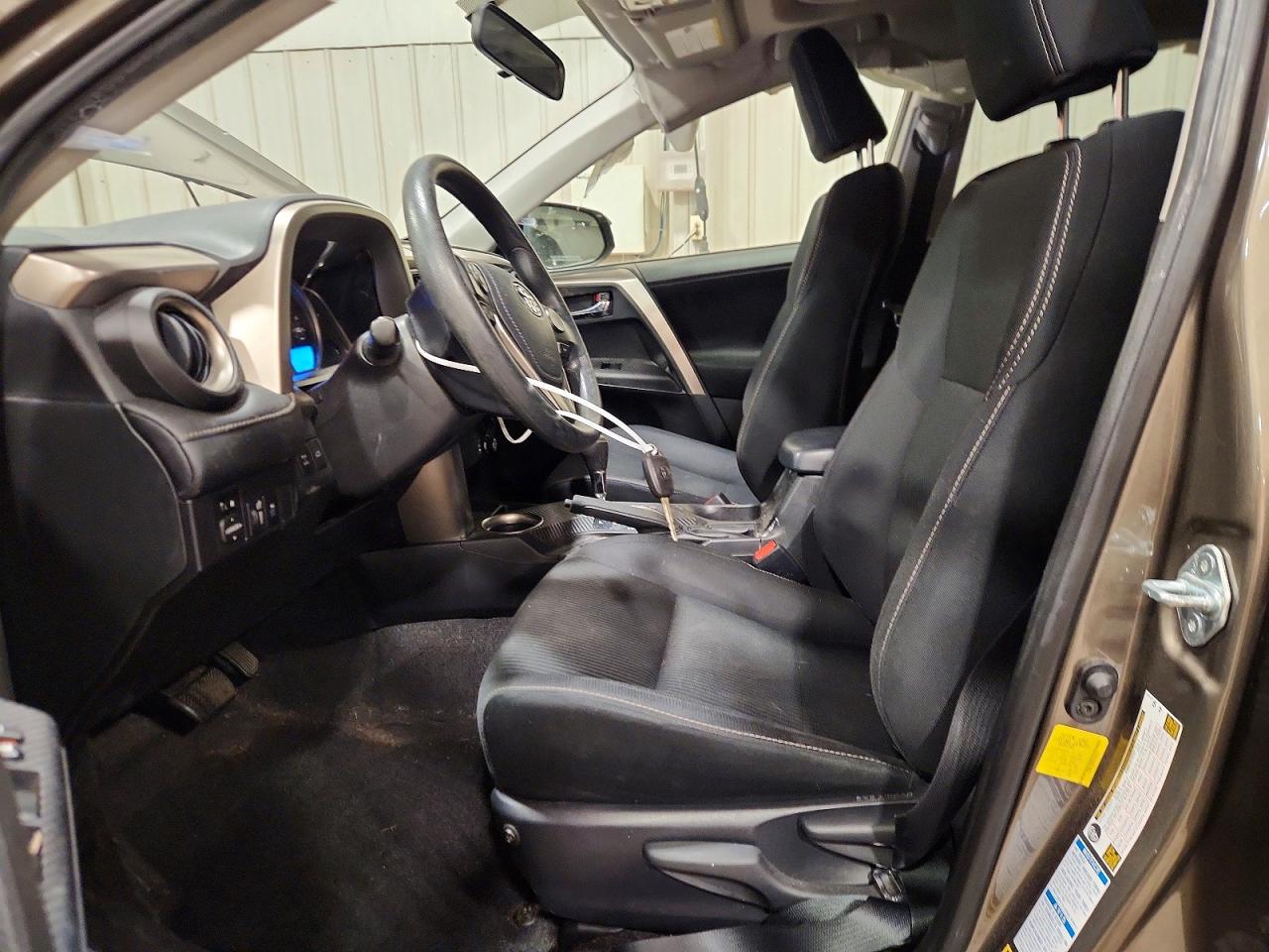 2015 Toyota Rav4 Xle Gray vin: JTMRFREV3FD150376