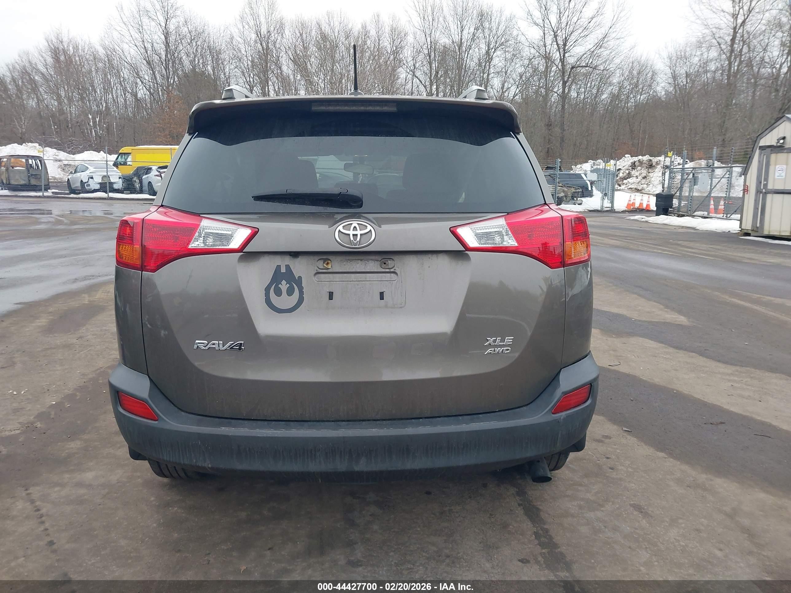 2015 Toyota Rav4 Xle Brown vin: JTMRFREV3FD160907