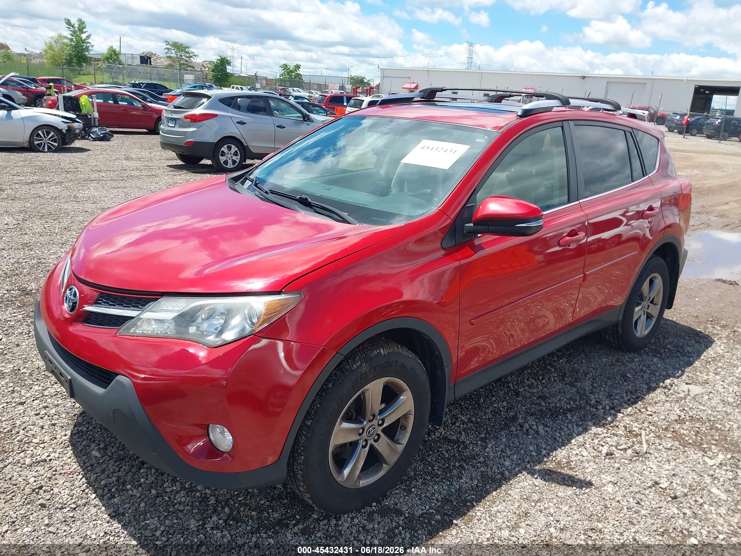 2015 Toyota Rav4 Xle Red vin: JTMRFREV3FD163239