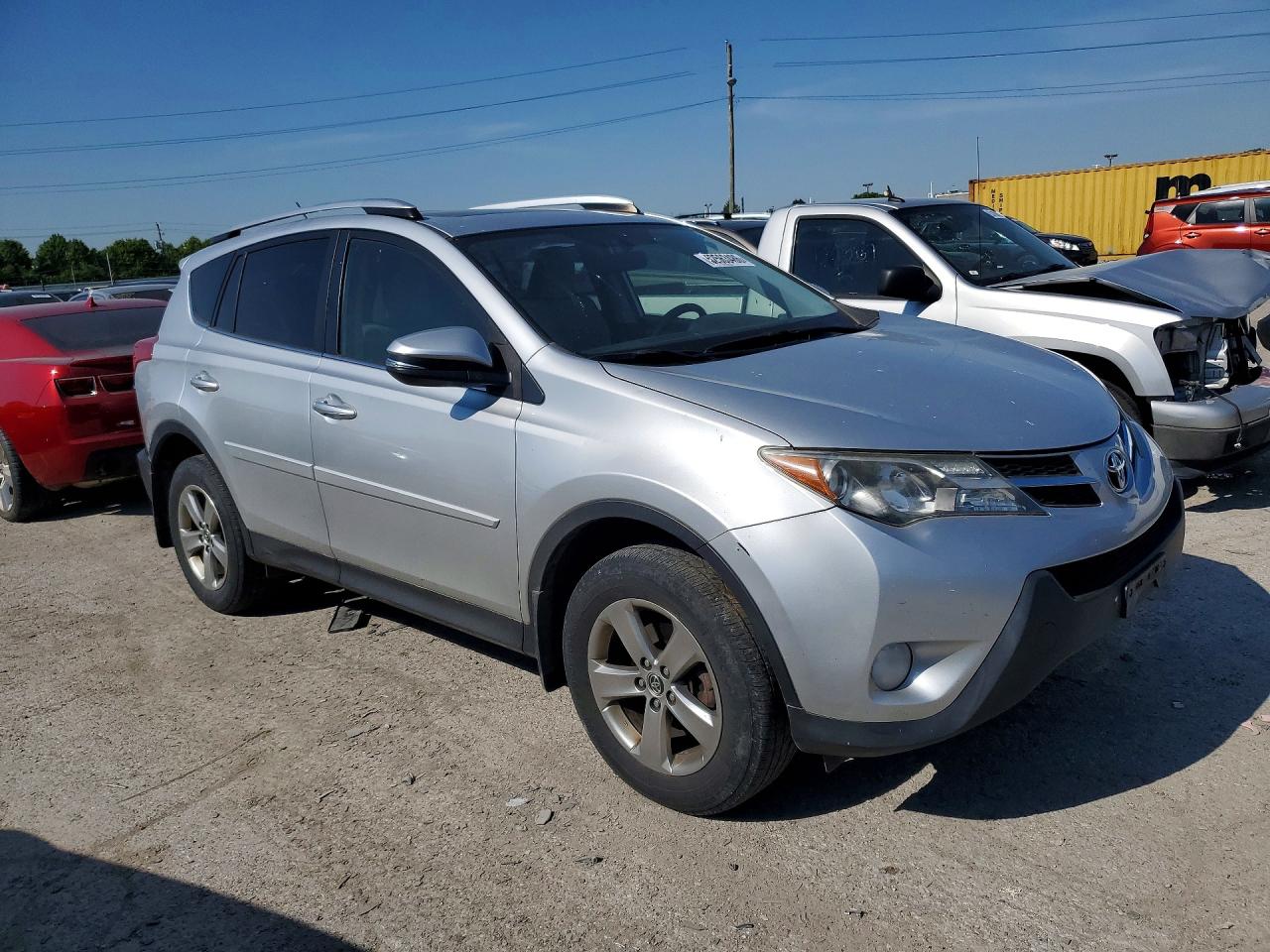2015 Toyota Rav4 Xle Silver vin: JTMRFREV3FJ026576