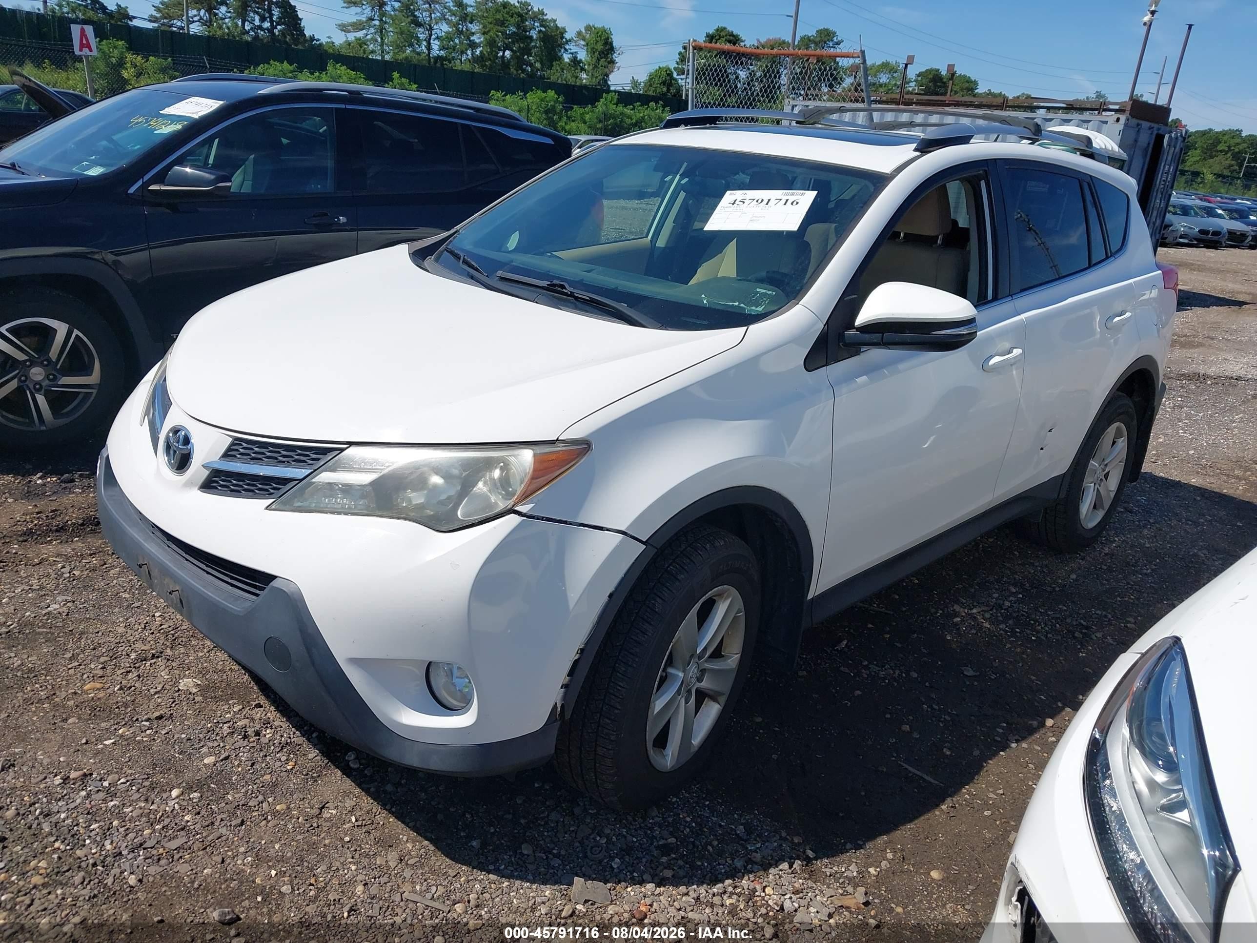 2013 Toyota Rav4 Xle White vin: JTMRFREV4D5027418