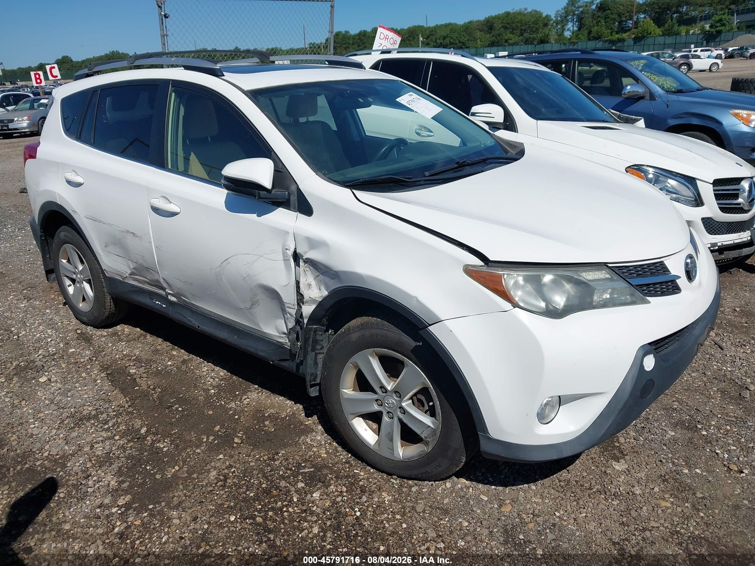 2013 Toyota Rav4 Xle White vin: JTMRFREV4D5027418