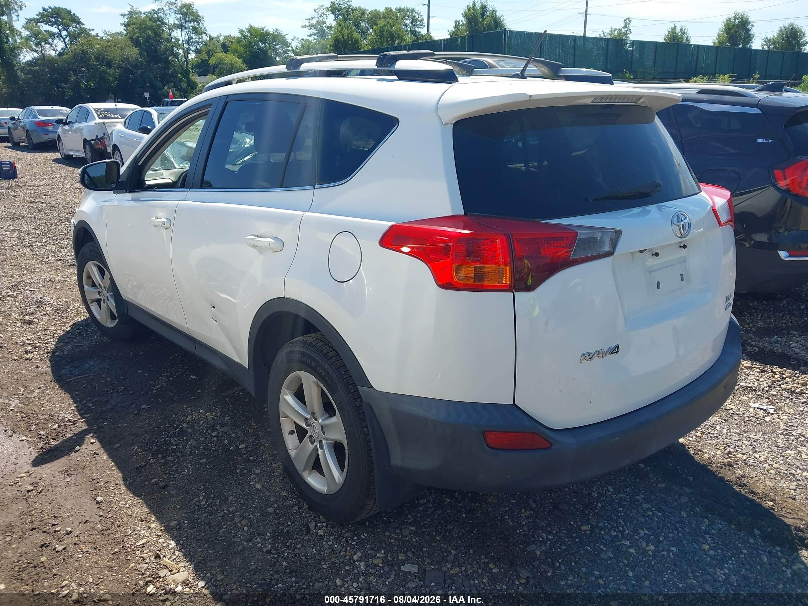 2013 Toyota Rav4 Xle White vin: JTMRFREV4D5027418