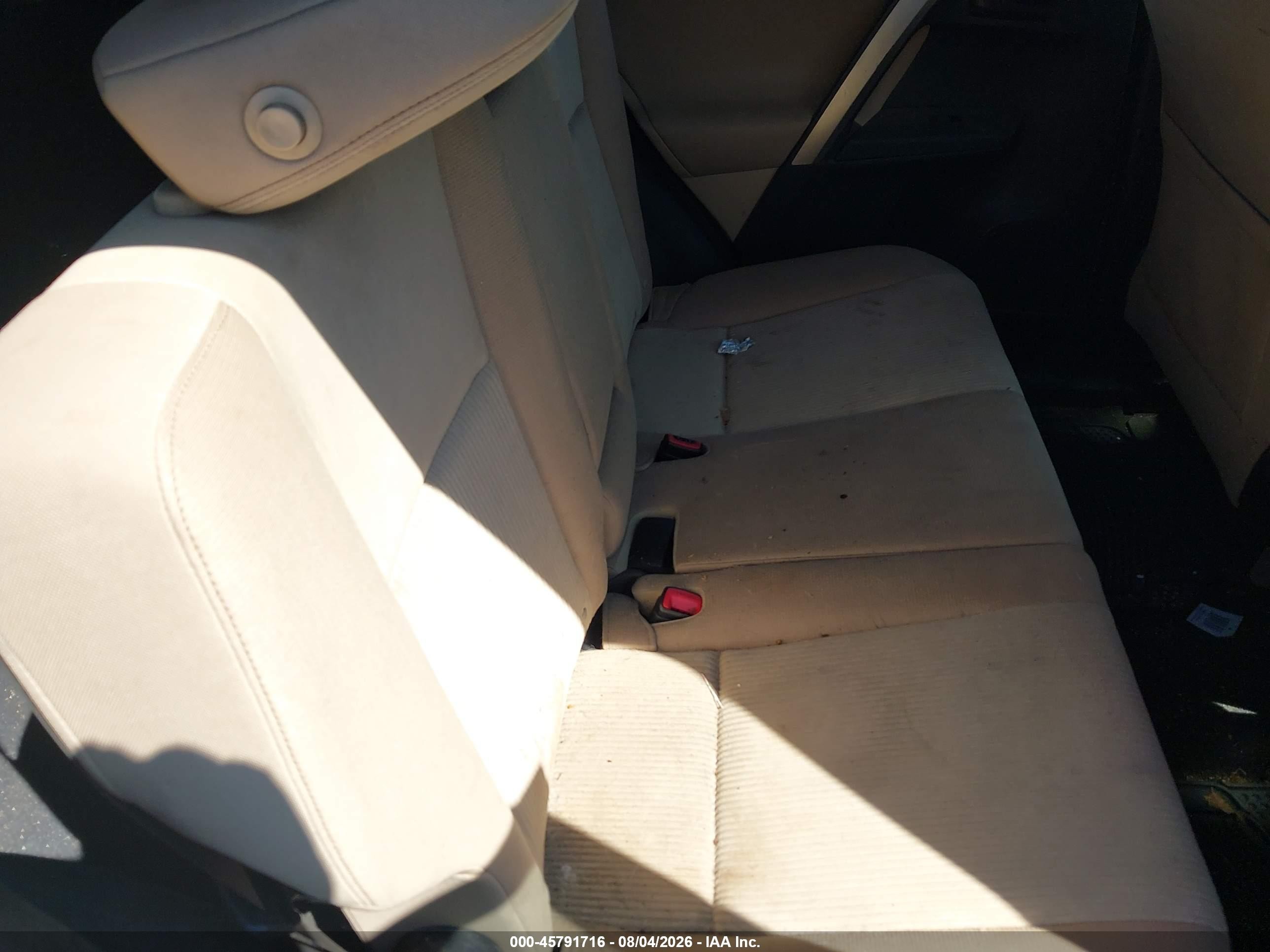 2013 Toyota Rav4 Xle White vin: JTMRFREV4D5027418