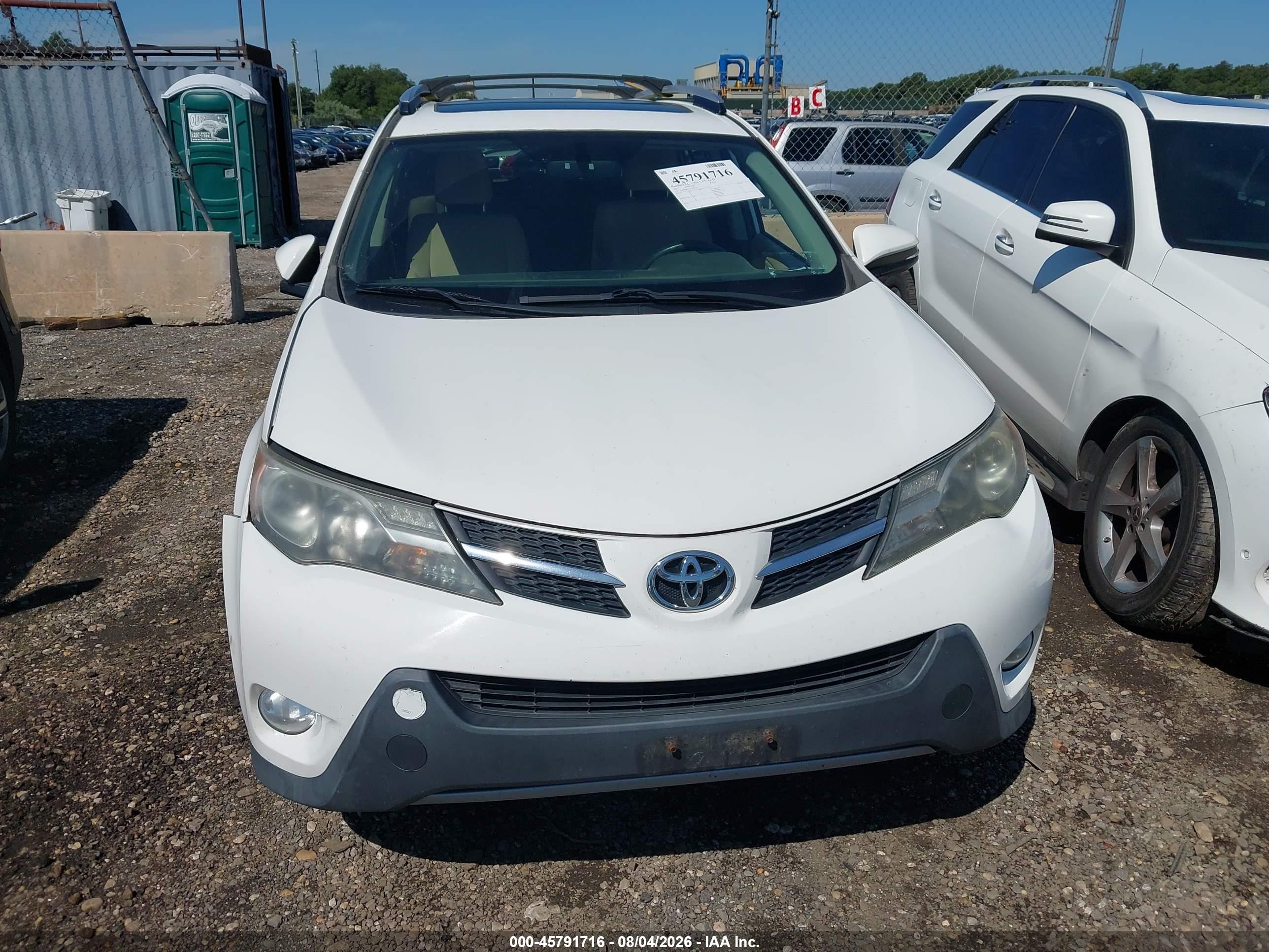 2013 Toyota Rav4 Xle White vin: JTMRFREV4D5027418