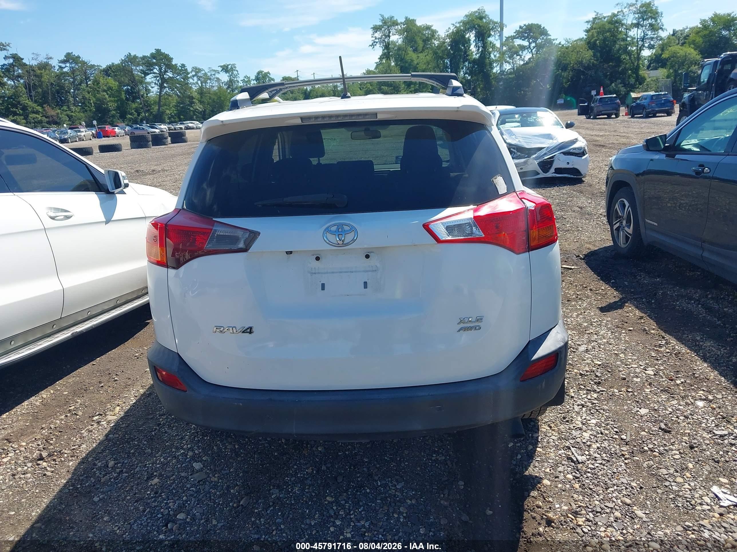 2013 Toyota Rav4 Xle White vin: JTMRFREV4D5027418
