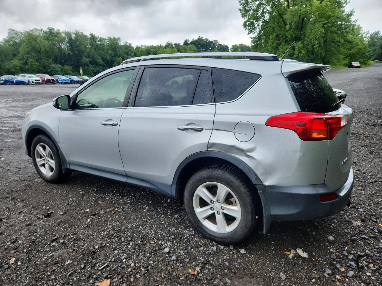 2014 Toyota Rav4 Xle Silver vin: JTMRFREV4ED071667