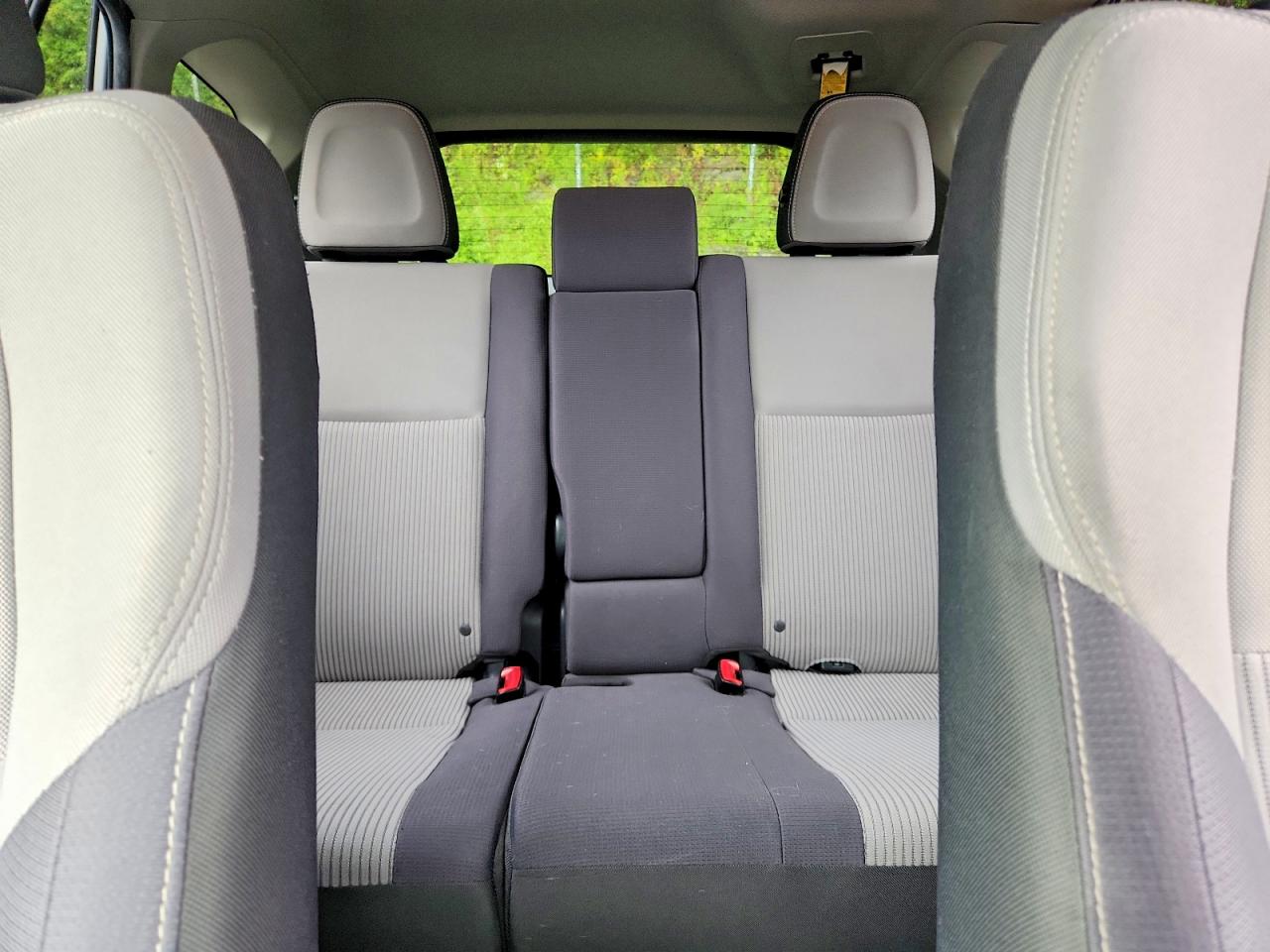 2014 Toyota Rav4 Xle Silver vin: JTMRFREV4ED071667