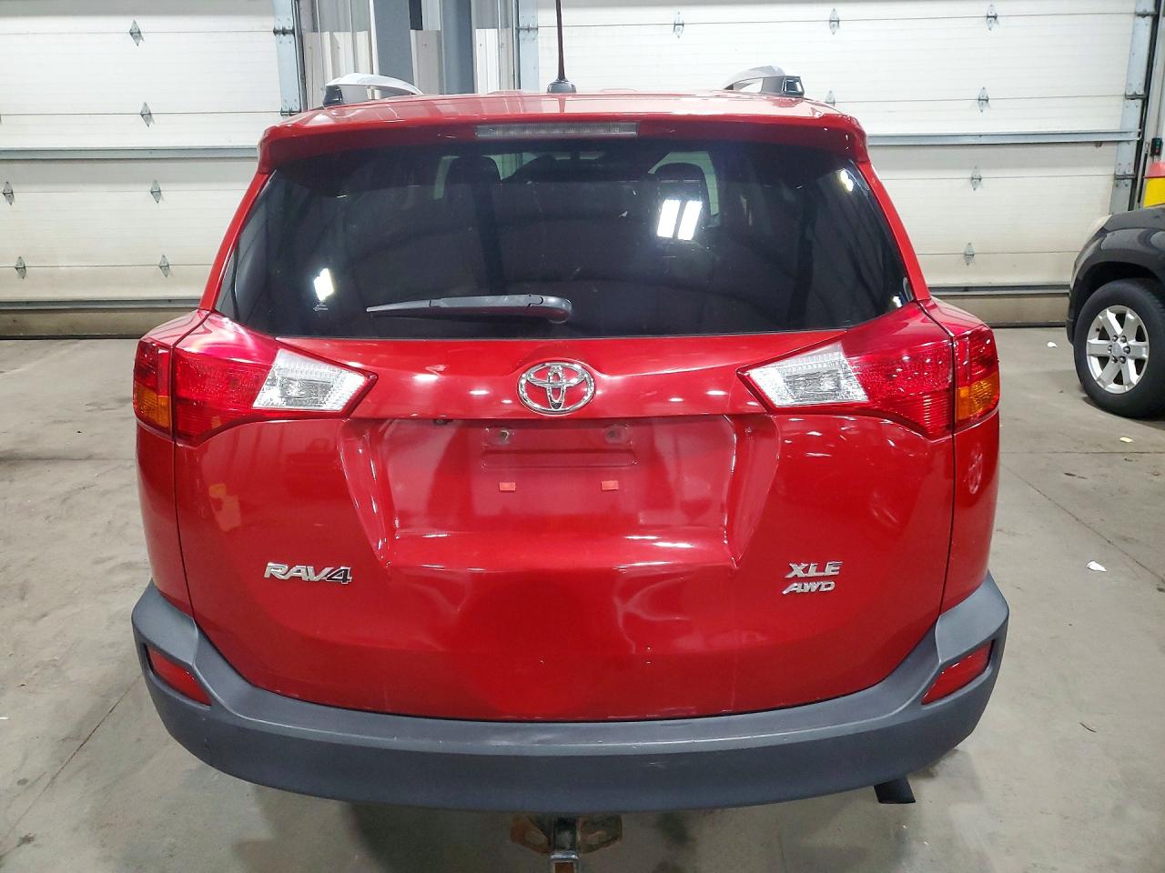 2014 Toyota Rav4 Xle Red vin: JTMRFREV4EJ004360