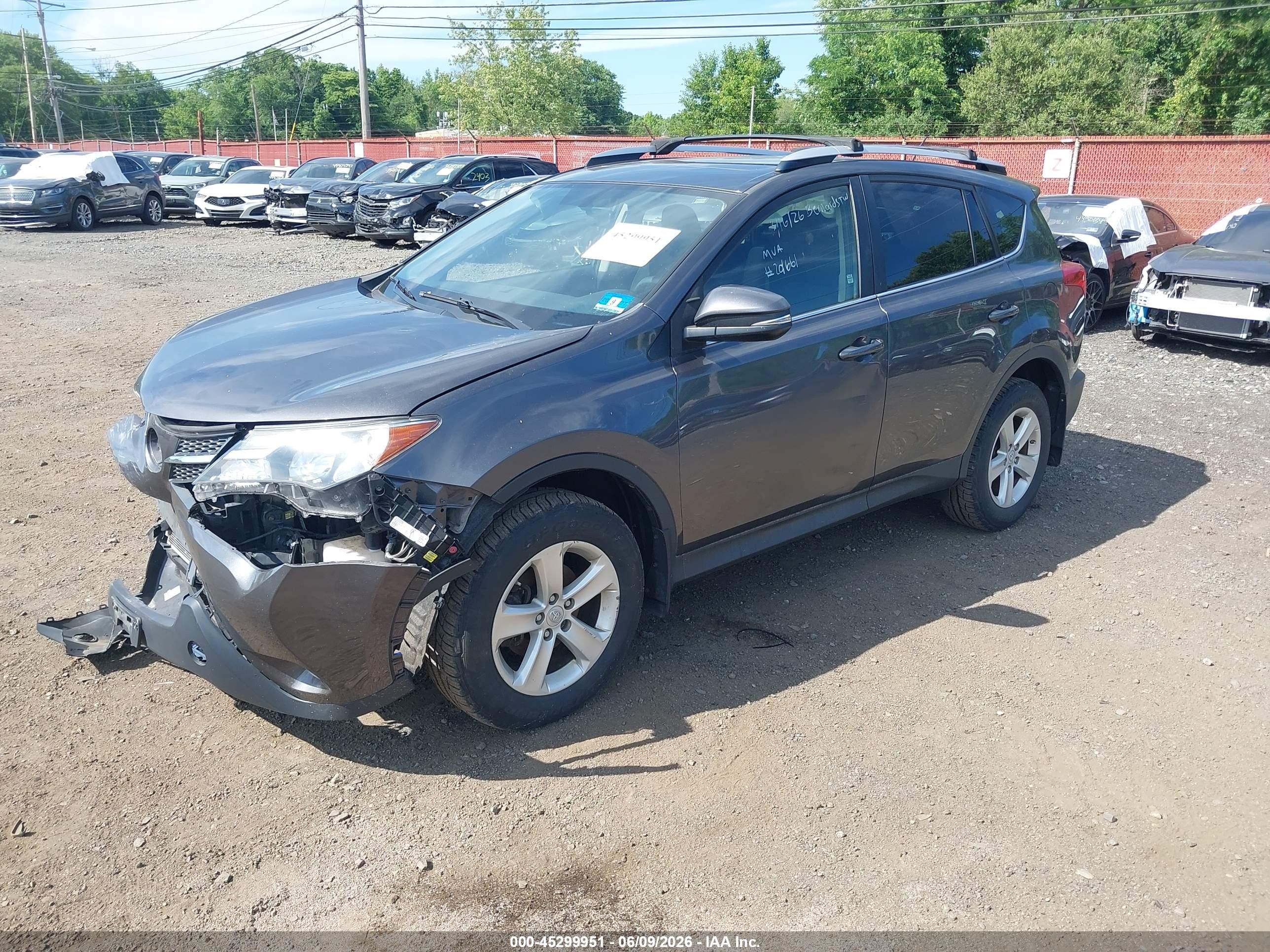 2014 Toyota Rav4 Xle Gray vin: JTMRFREV4EJ012443