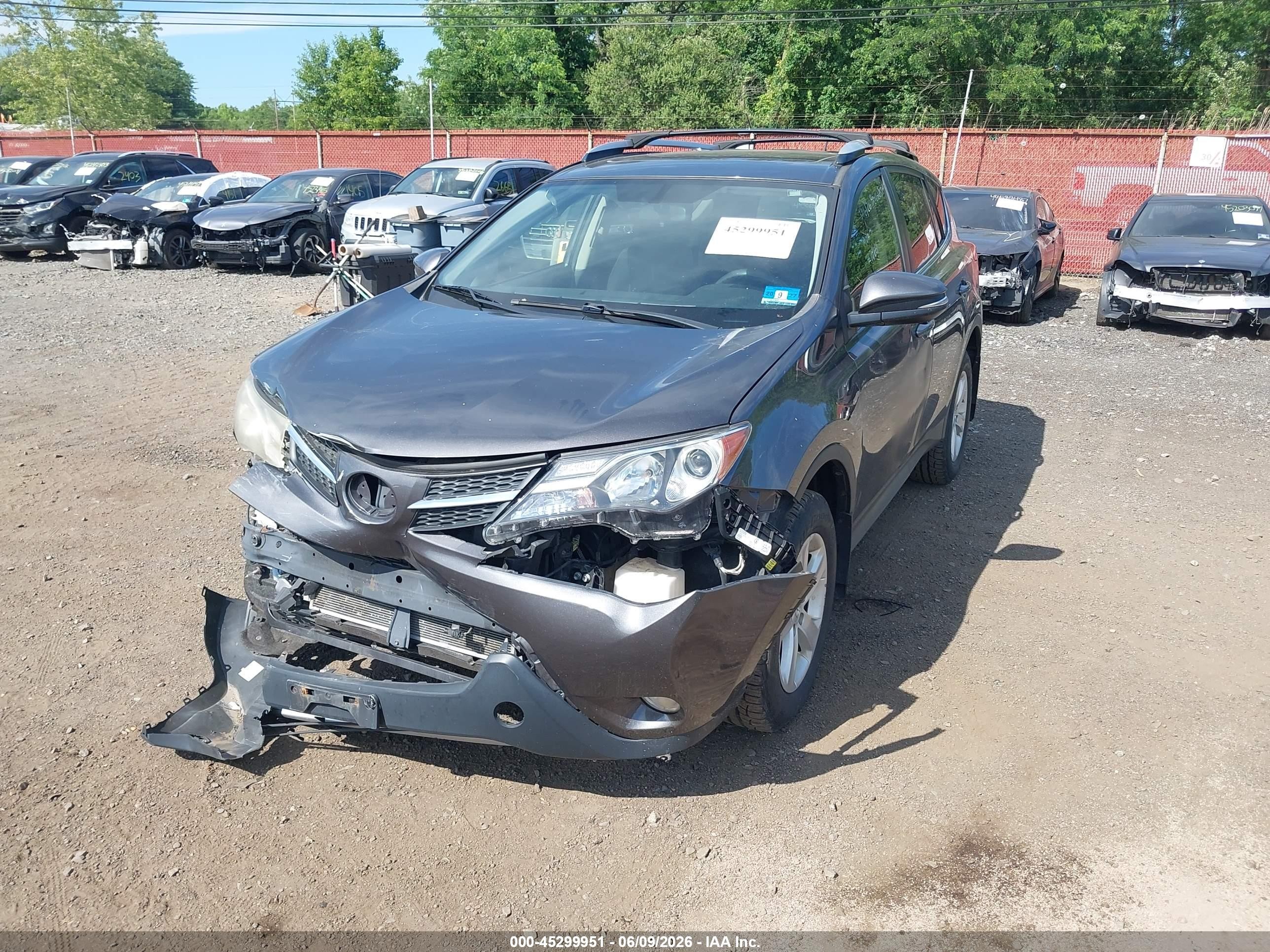 2014 Toyota Rav4 Xle Gray vin: JTMRFREV4EJ012443