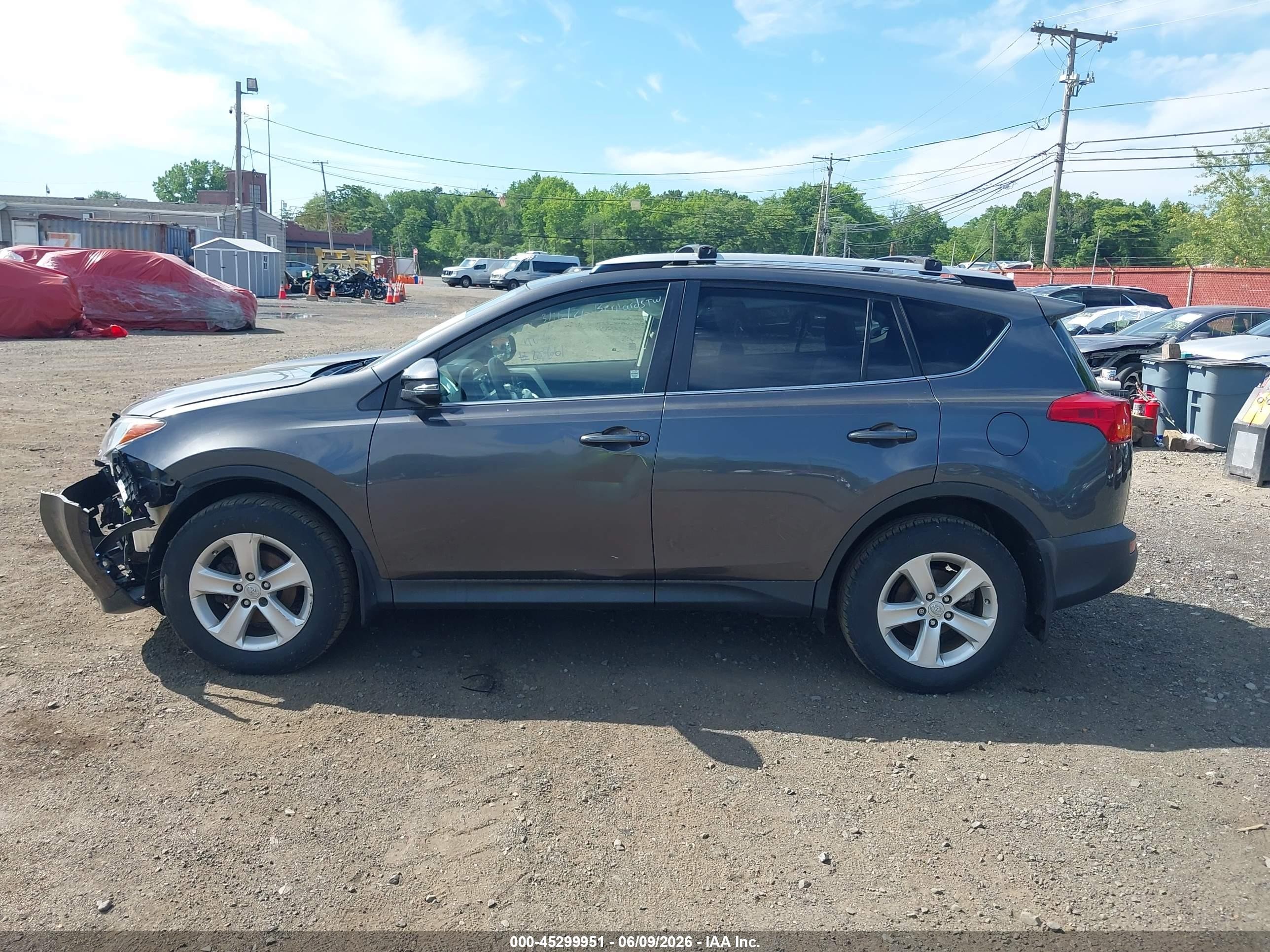 2014 Toyota Rav4 Xle Gray vin: JTMRFREV4EJ012443