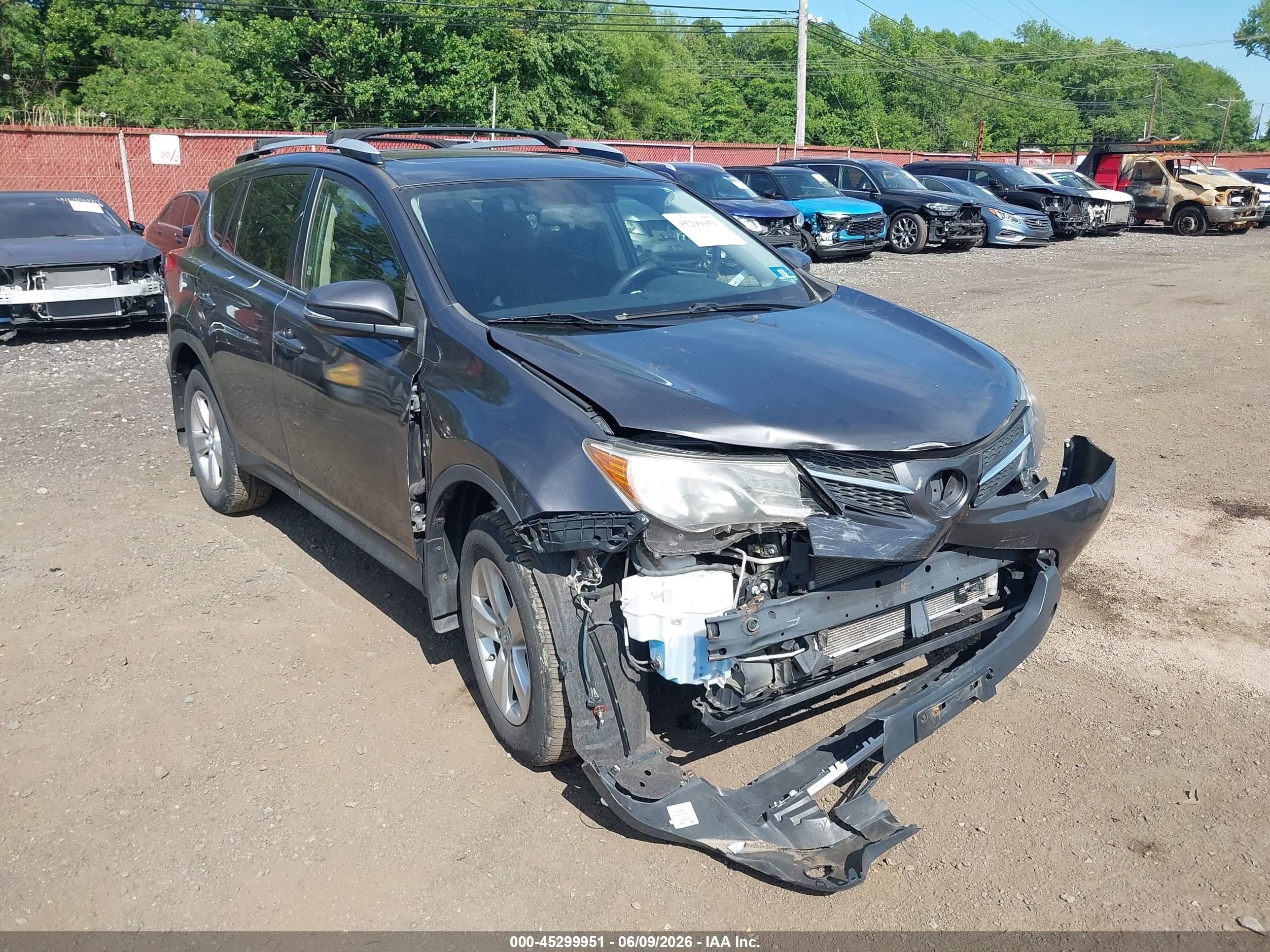 2014 Toyota Rav4 Xle Gray vin: JTMRFREV4EJ012443