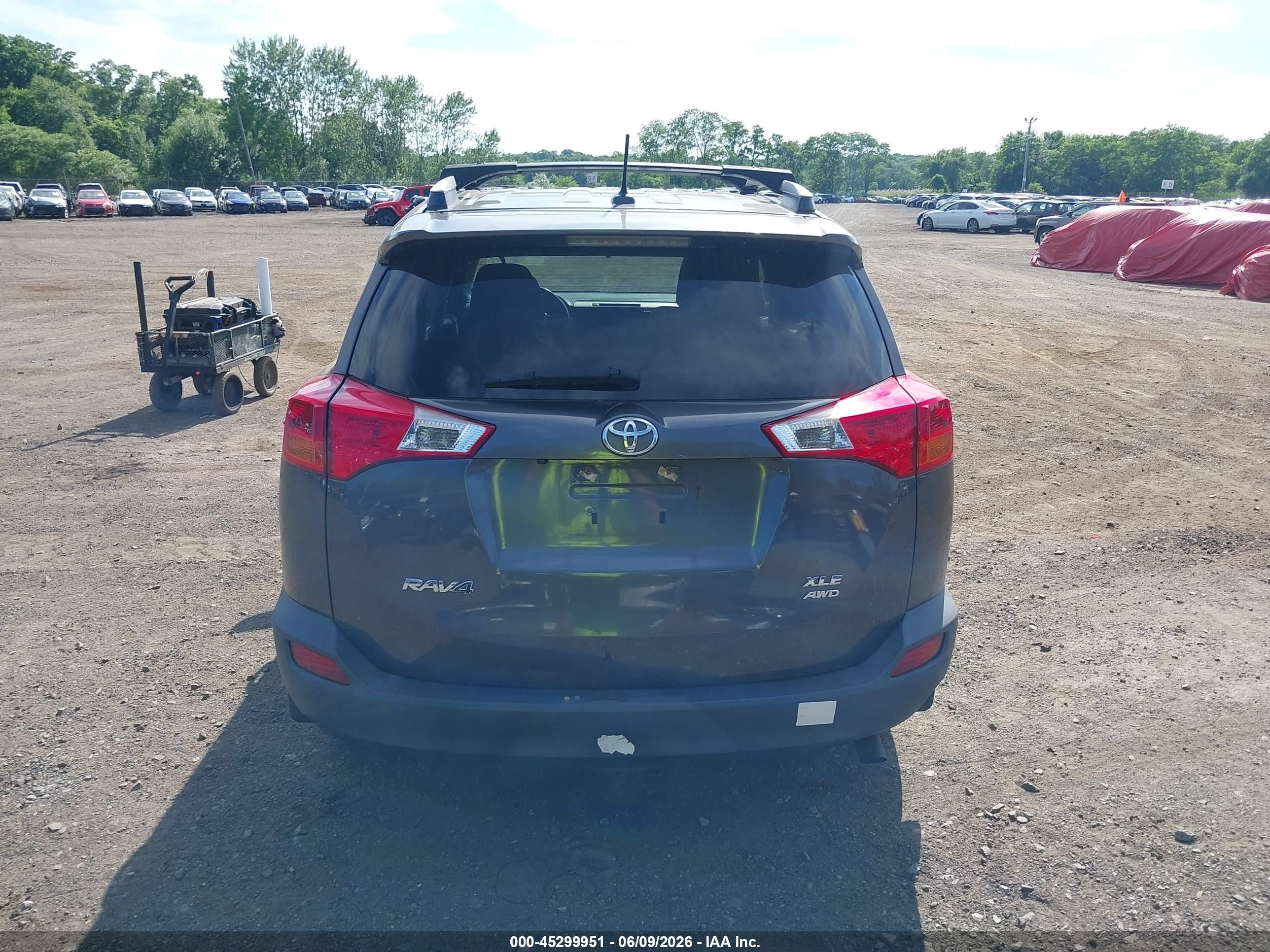 2014 Toyota Rav4 Xle Gray vin: JTMRFREV4EJ012443