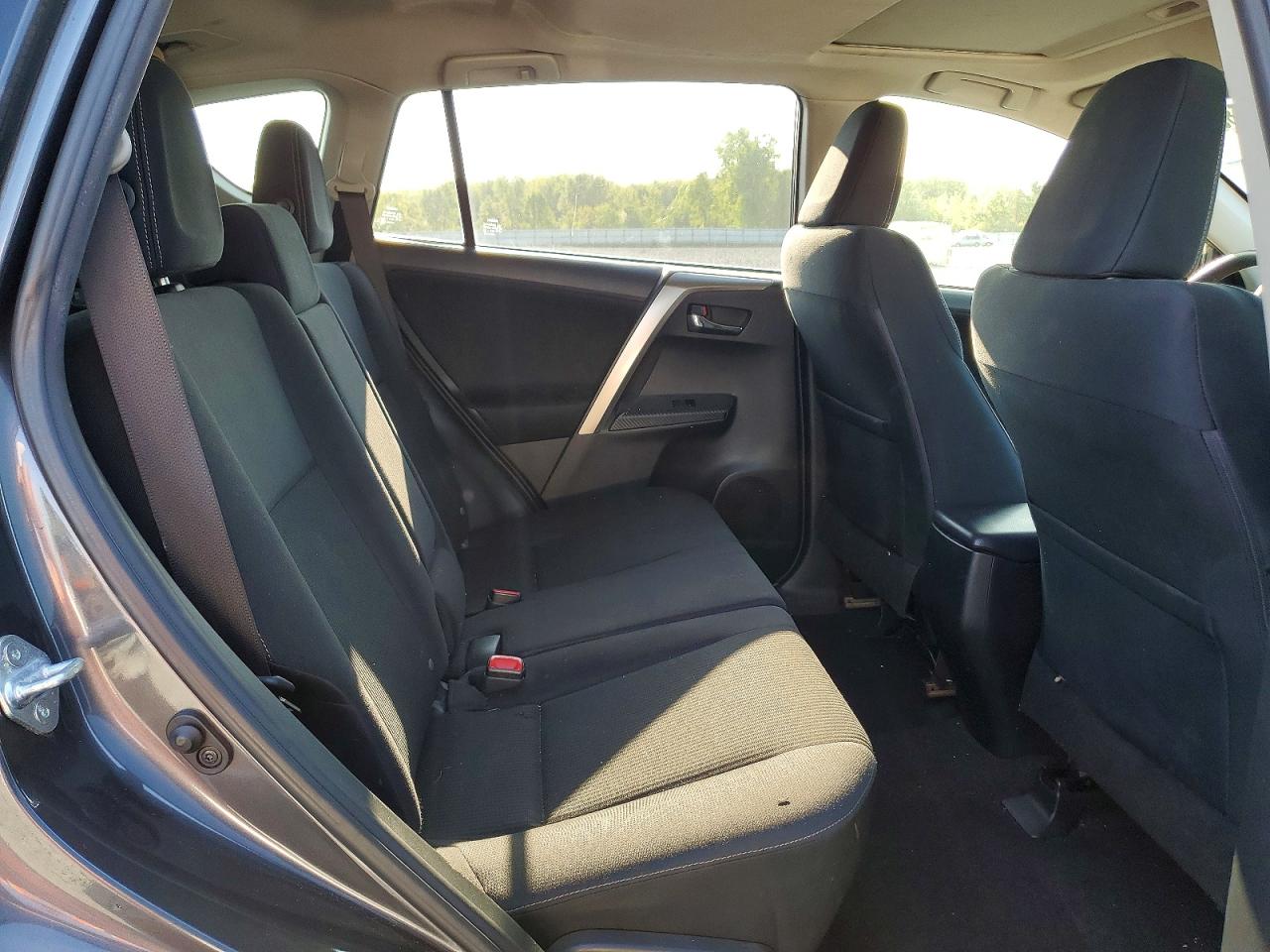 2015 Toyota Rav4 Xle Gray vin: JTMRFREV4FD110467