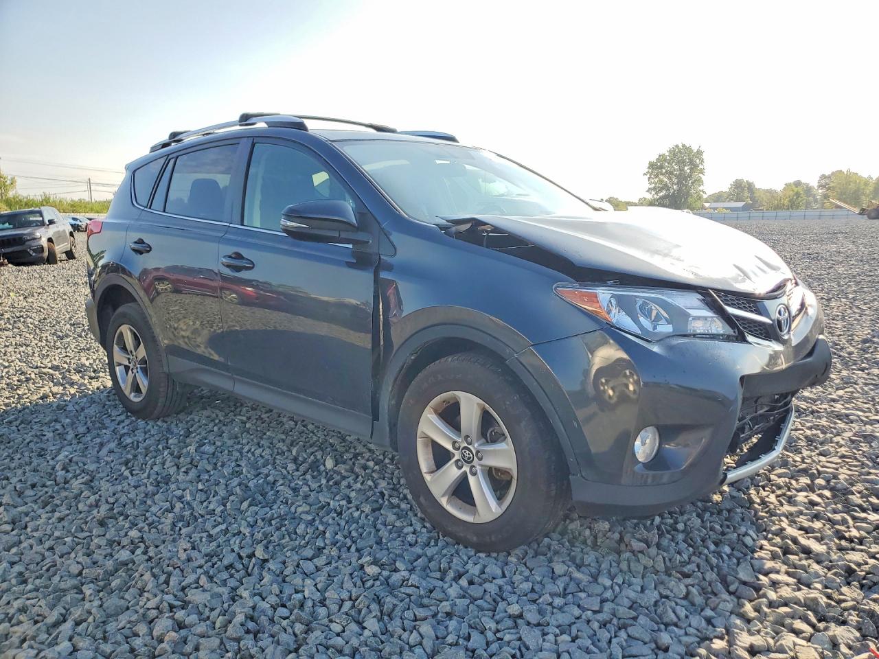 2015 Toyota Rav4 Xle Gray vin: JTMRFREV4FD110467