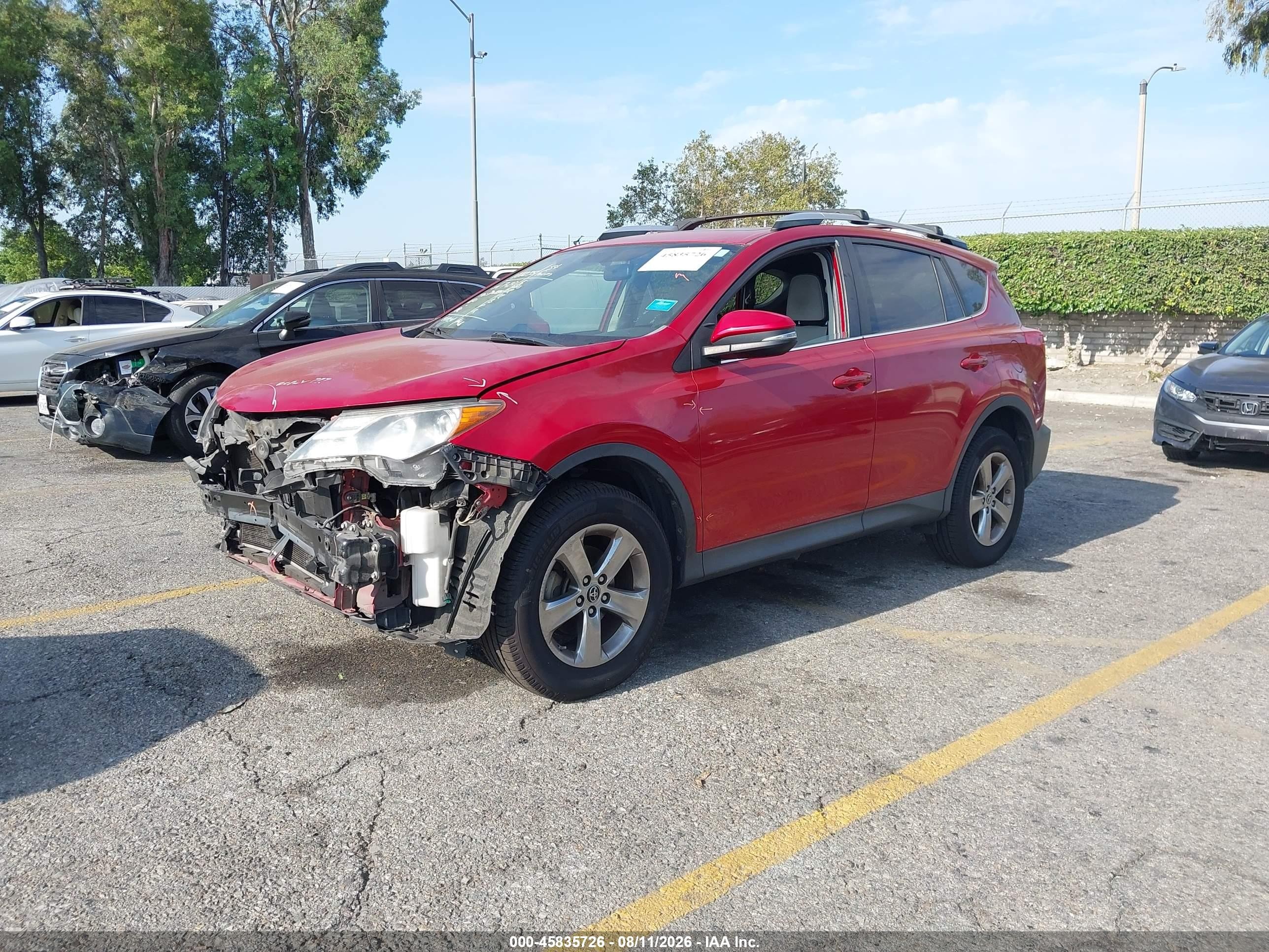 2015 Toyota Rav4 Xle Burgundy vin: JTMRFREV4FD113000