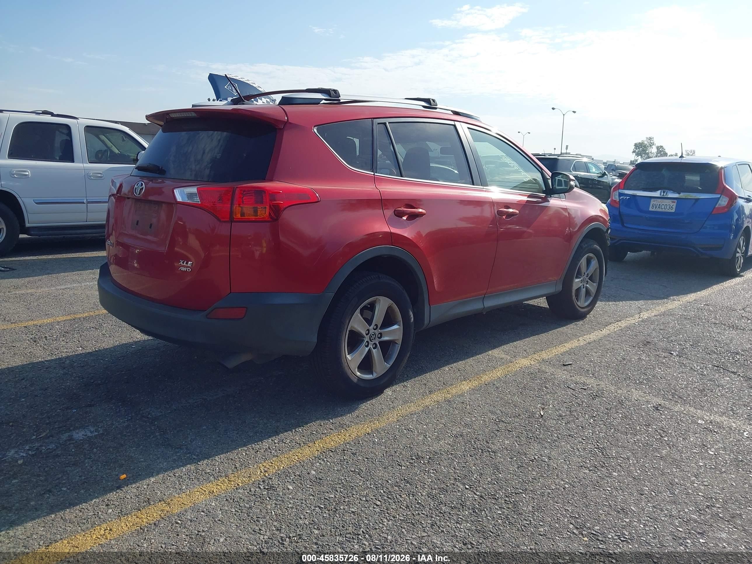 2015 Toyota Rav4 Xle Burgundy vin: JTMRFREV4FD113000
