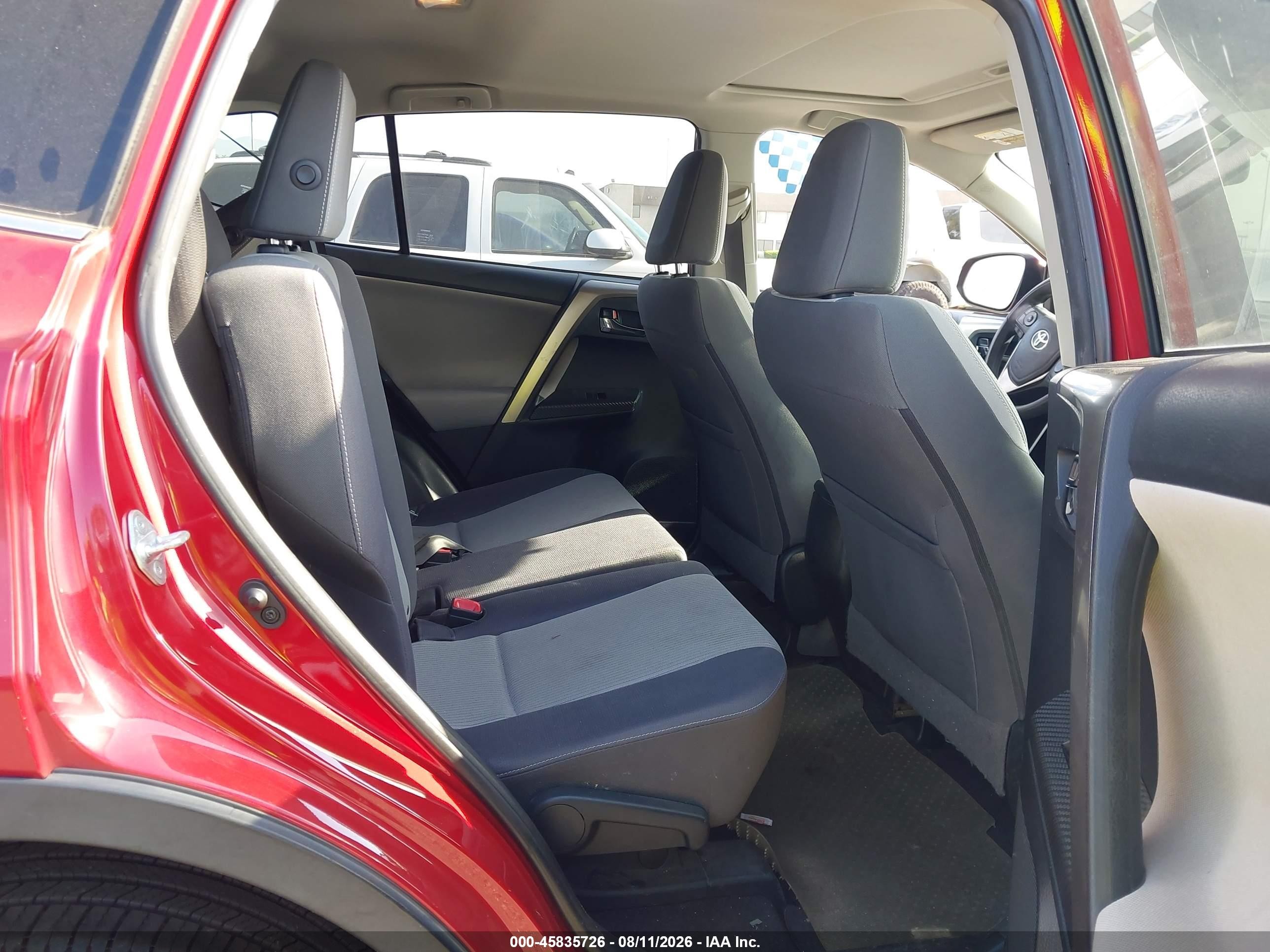 2015 Toyota Rav4 Xle Burgundy vin: JTMRFREV4FD113000