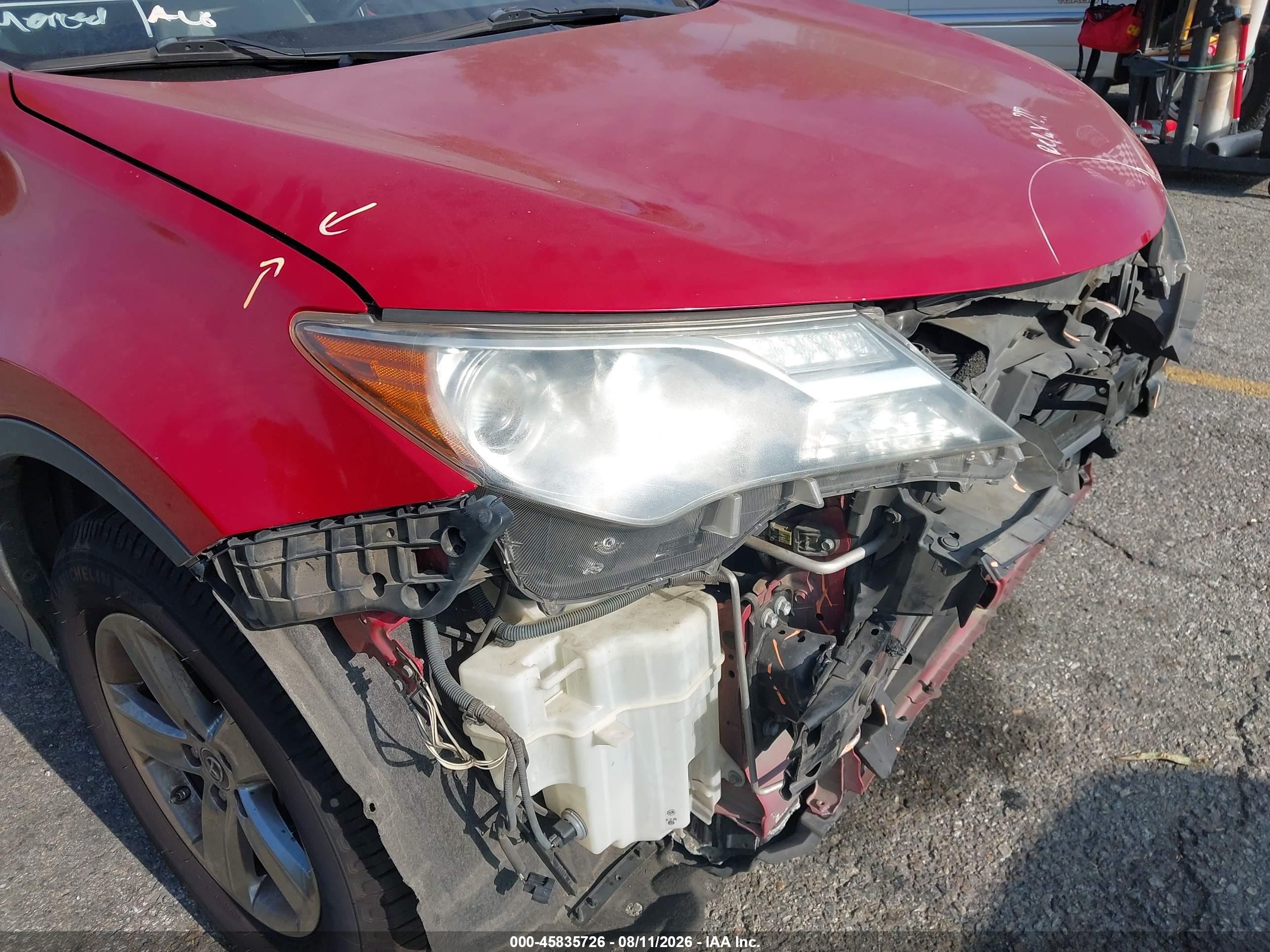 2015 Toyota Rav4 Xle Burgundy vin: JTMRFREV4FD113000