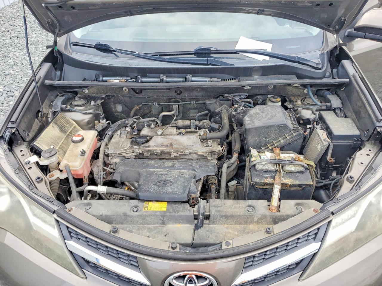 2015 Toyota Rav4 Xle Золотой vin: JTMRFREV4FD118908