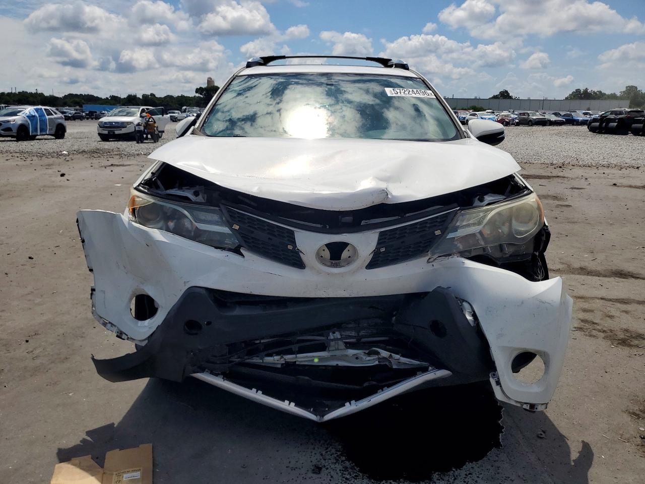 2015 Toyota Rav4 Xle White vin: JTMRFREV4FD151469