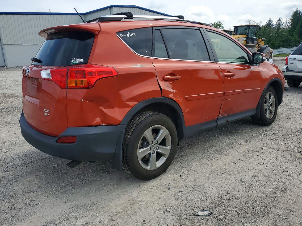 2015 Toyota Rav4 Xle Orange vin: JTMRFREV4FD159605