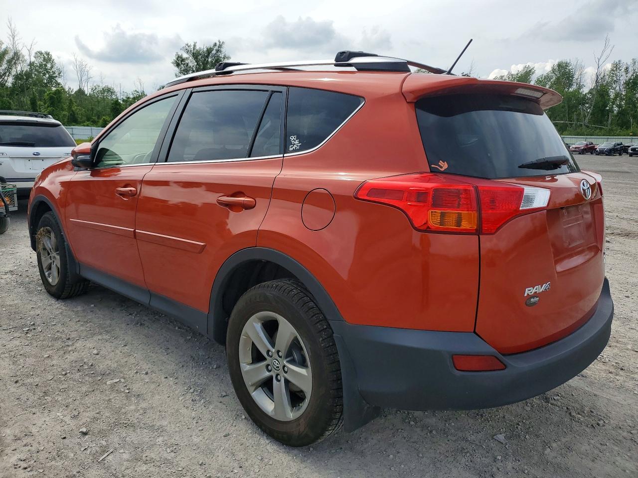 2015 Toyota Rav4 Xle Orange vin: JTMRFREV4FD159605