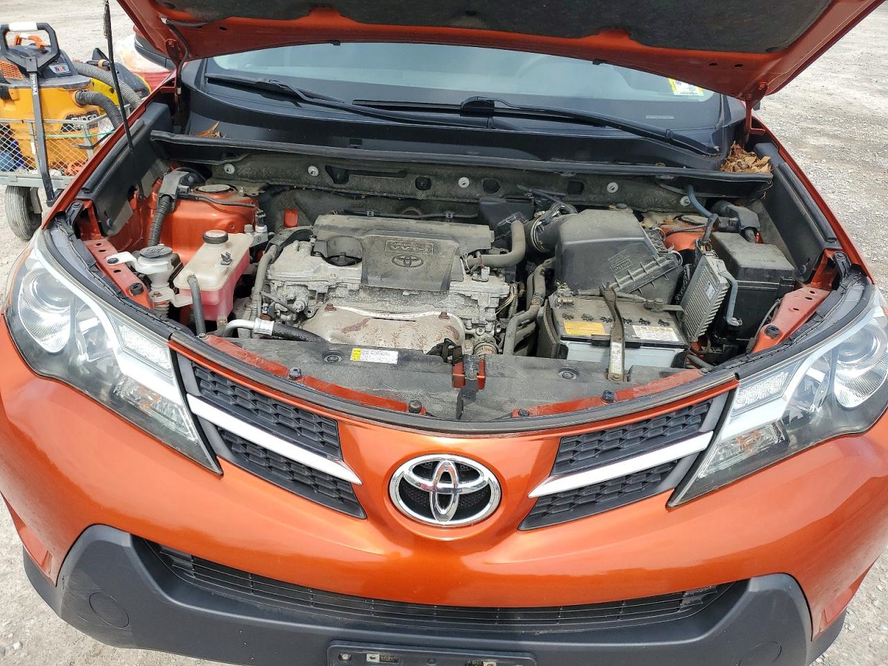2015 Toyota Rav4 Xle Orange vin: JTMRFREV4FD159605